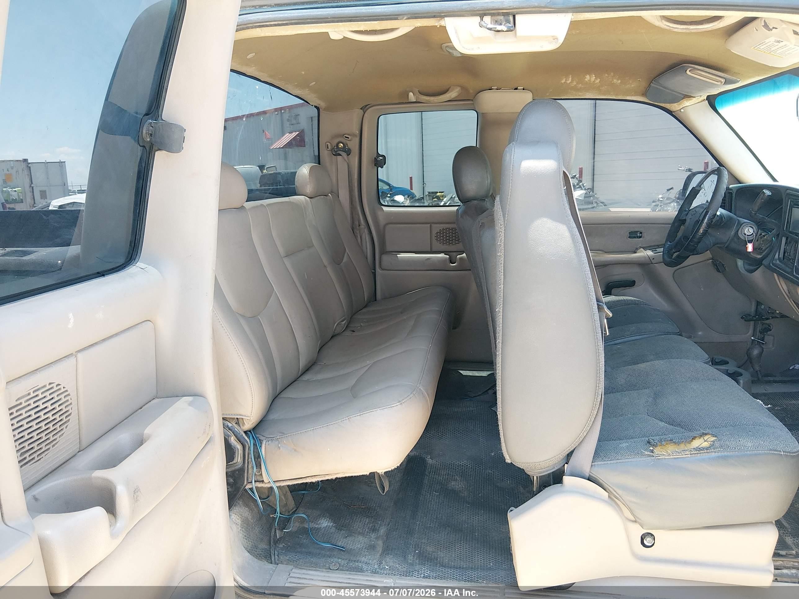 2003 Chevrolet Silverado 1500   Зеленый vin: 1GCEK19V23Z291069