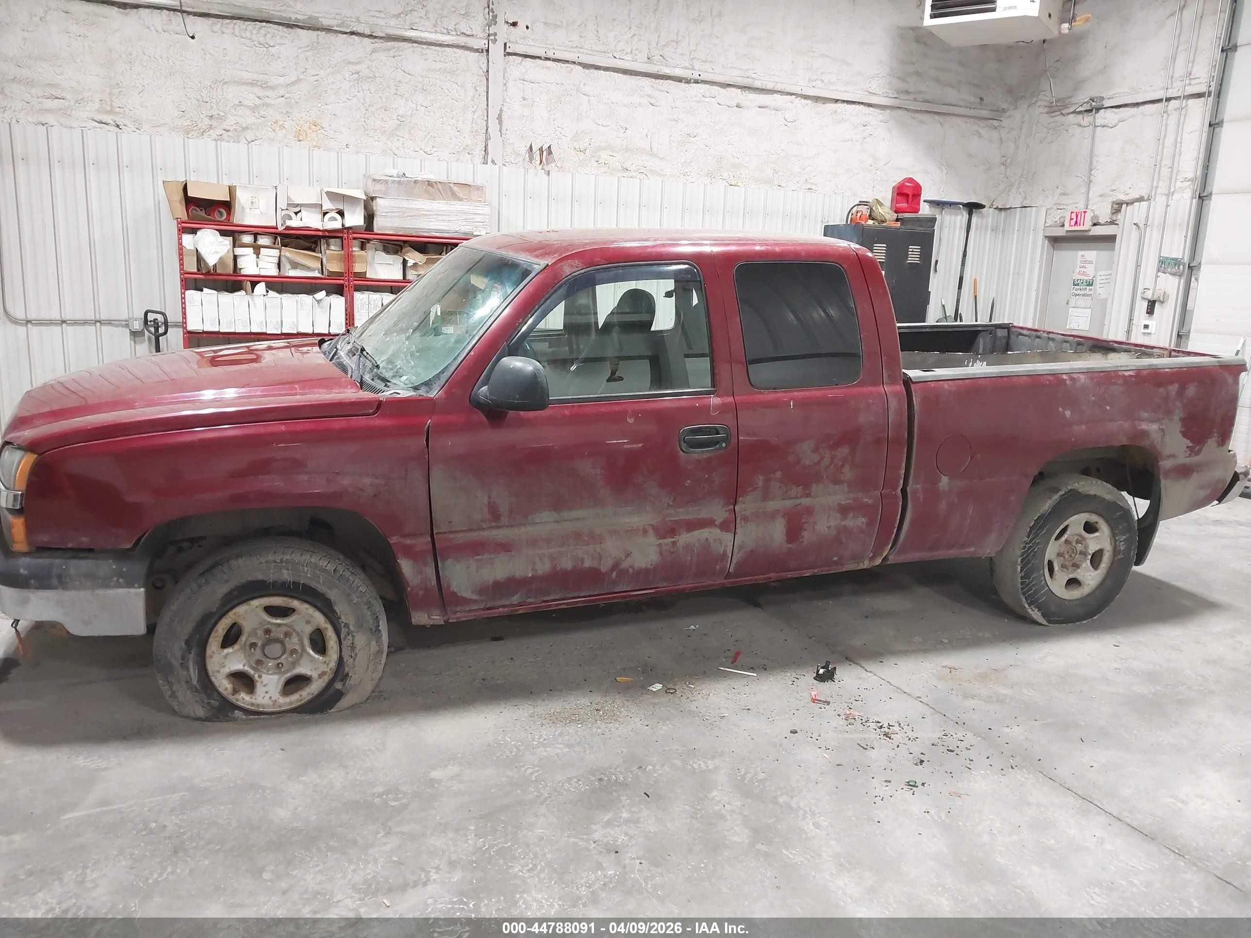 2004 Chevrolet Silverado 1500 Ls Burgundy vin: 1GCEK19V24E374705