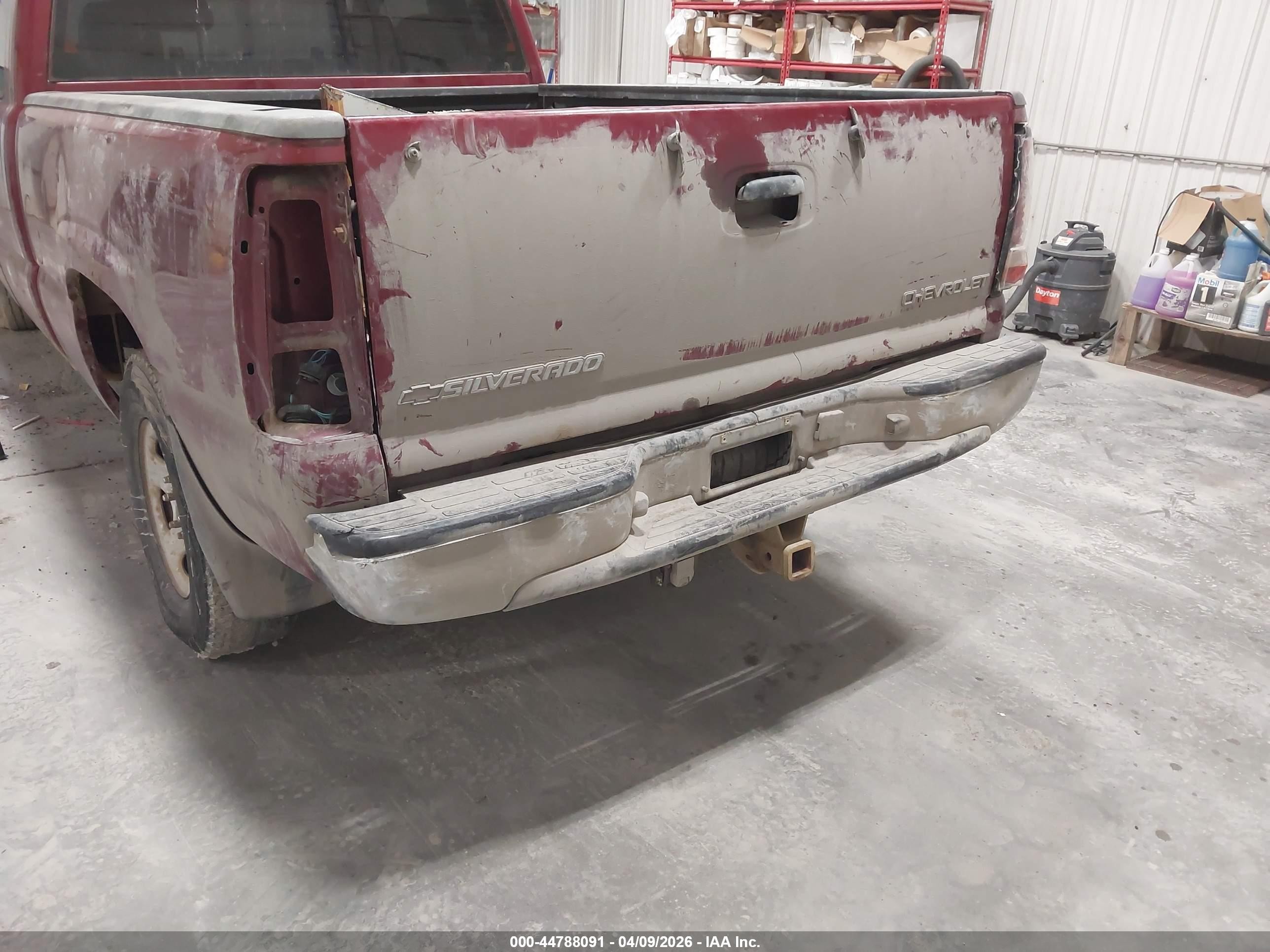 2004 Chevrolet Silverado 1500 Ls Burgundy vin: 1GCEK19V24E374705