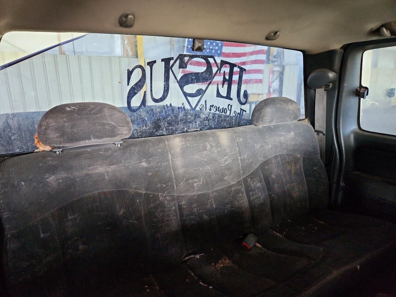 2002 Chevrolet Silverado K1500 Silver vin: 1GCEK19V32E267370