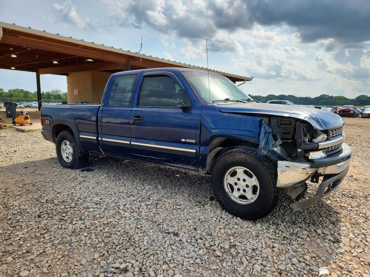 2002 Chevrolet Silverado K1500 Синий vin: 1GCEK19V52E196494