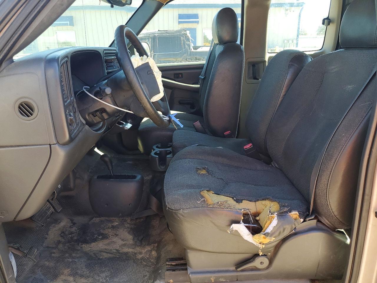 2004 Chevrolet Silverado K1500 Silver vin: 1GCEK19V54E155611