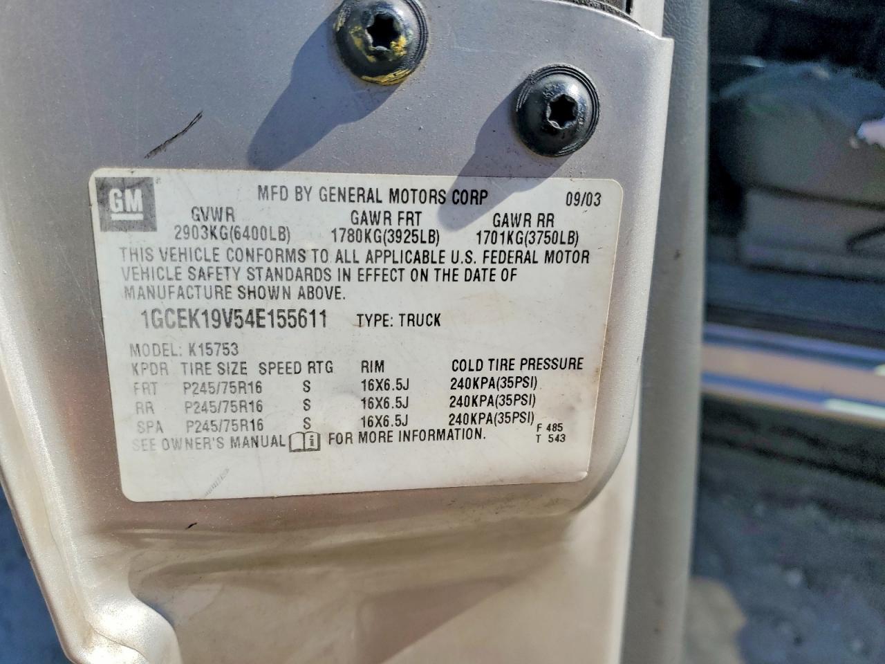 2004 Chevrolet Silverado K1500 Silver vin: 1GCEK19V54E155611