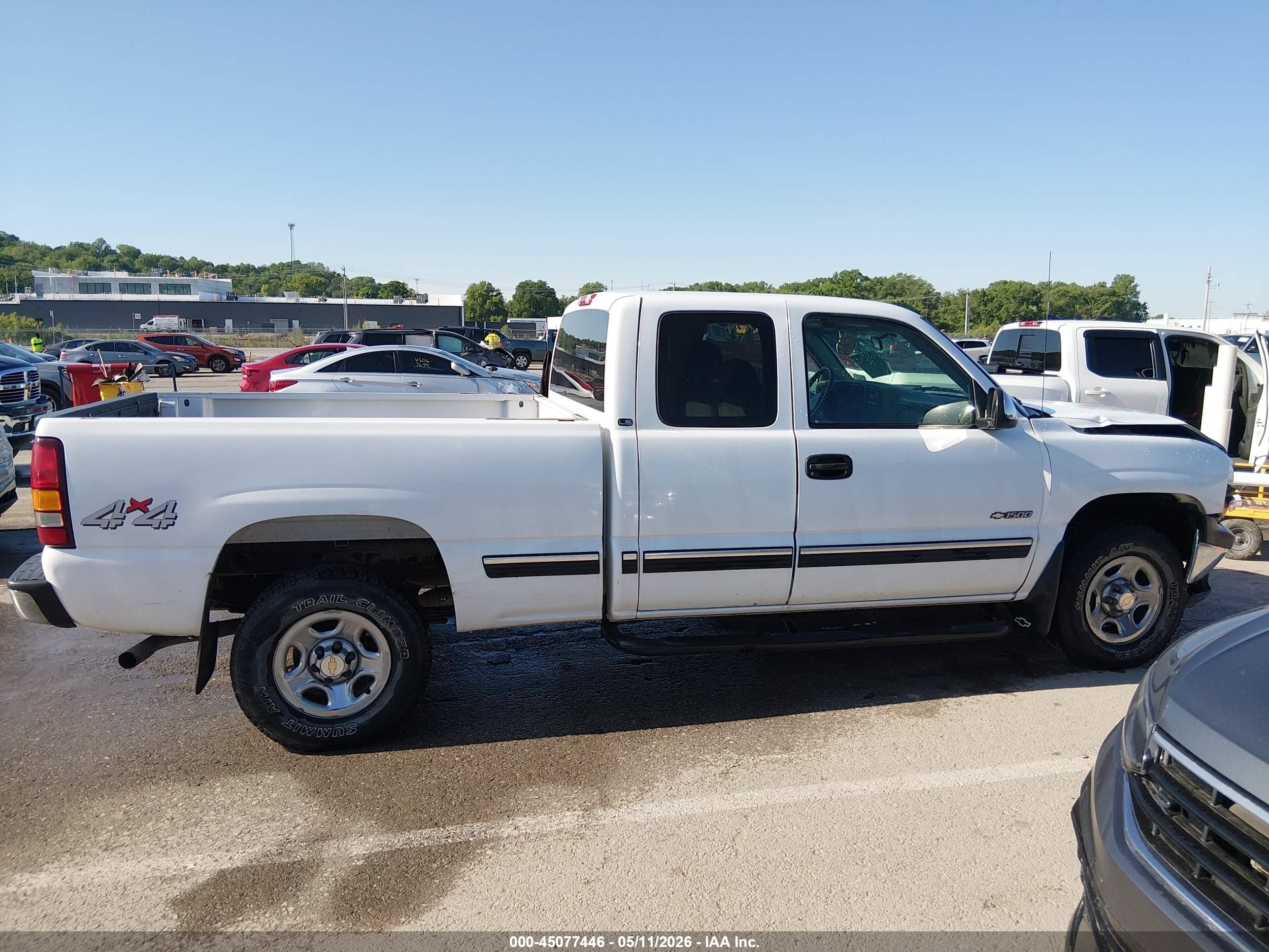 1999 Chevrolet Silverado 1500 Ls White vin: 1GCEK19V5XE216511