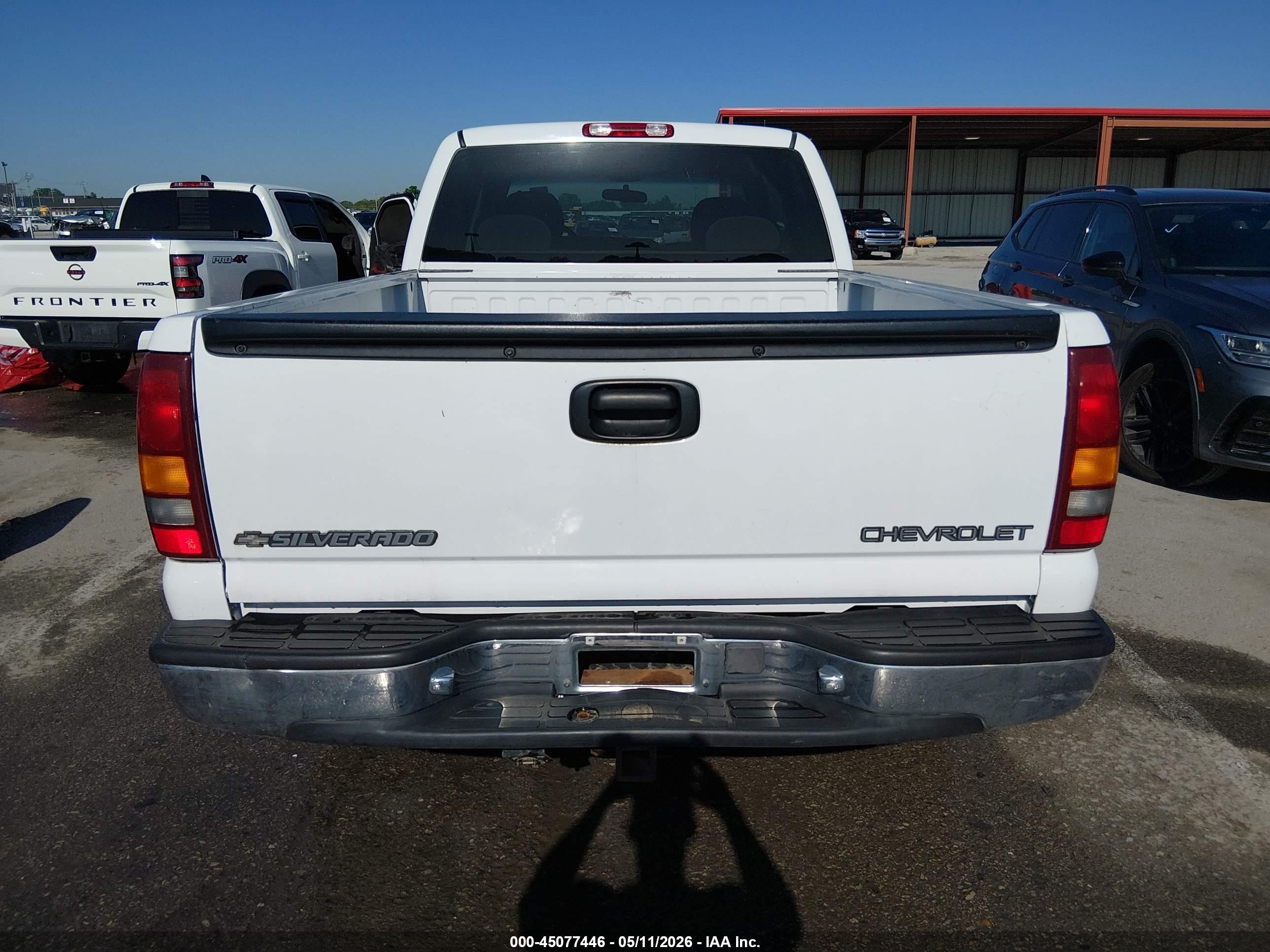 1999 Chevrolet Silverado 1500 Ls White vin: 1GCEK19V5XE216511