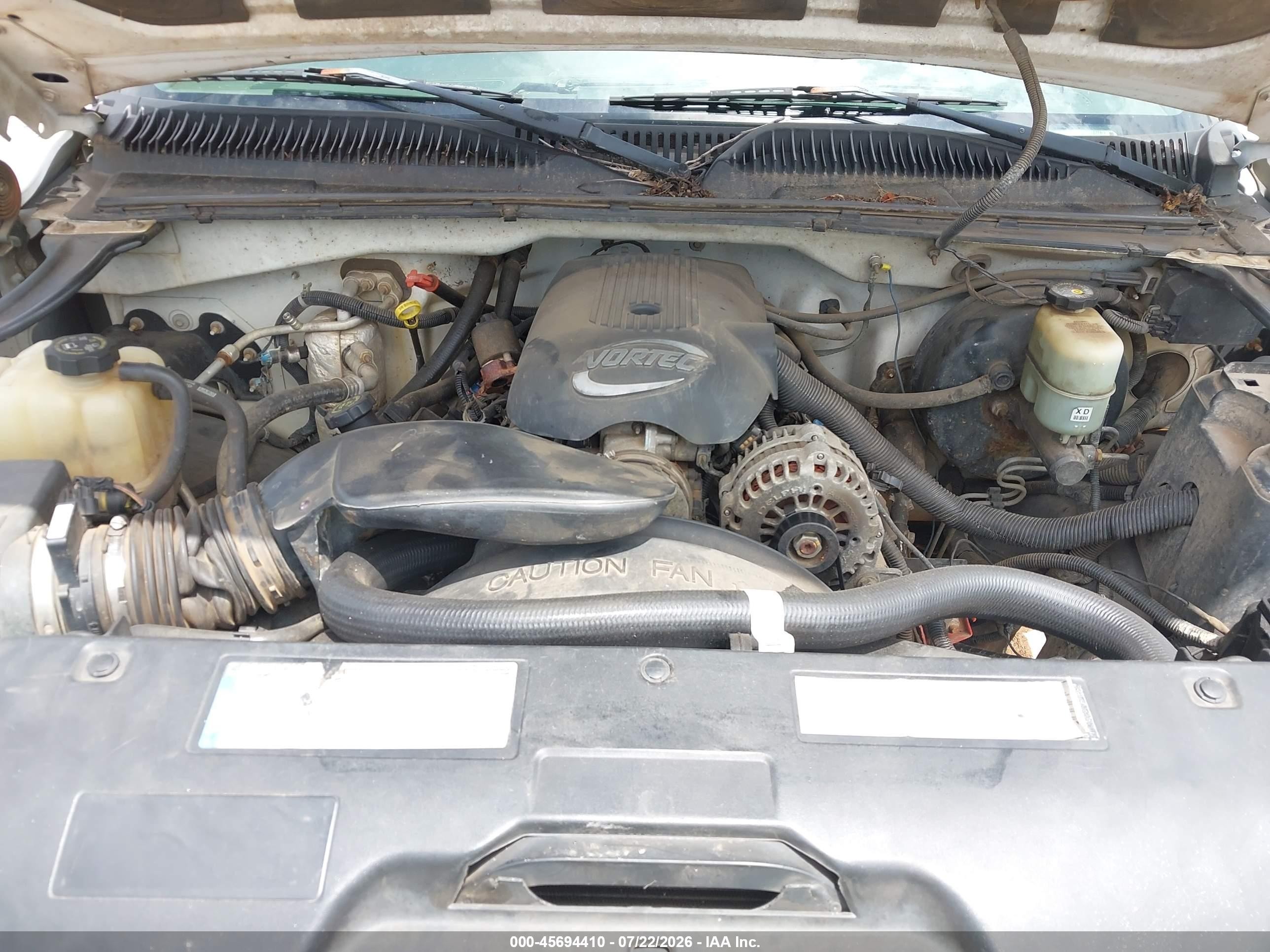 2001 Chevrolet Silverado 1500   White vin: 1GCEK19V81E105975