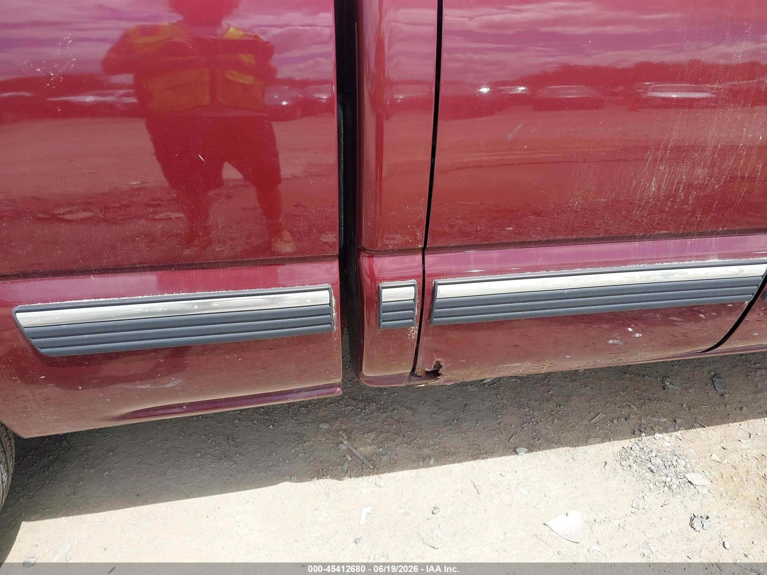 2002 Chevrolet Silverado 1500 Ls Maroon vin: 1GCEK19V82E255103