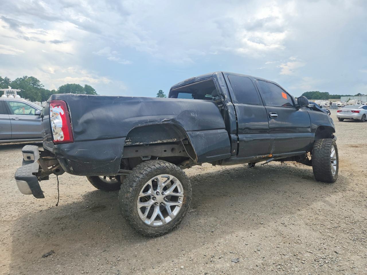 2003 Chevrolet Silverado K1500 Black vin: 1GCEK19V83E226895