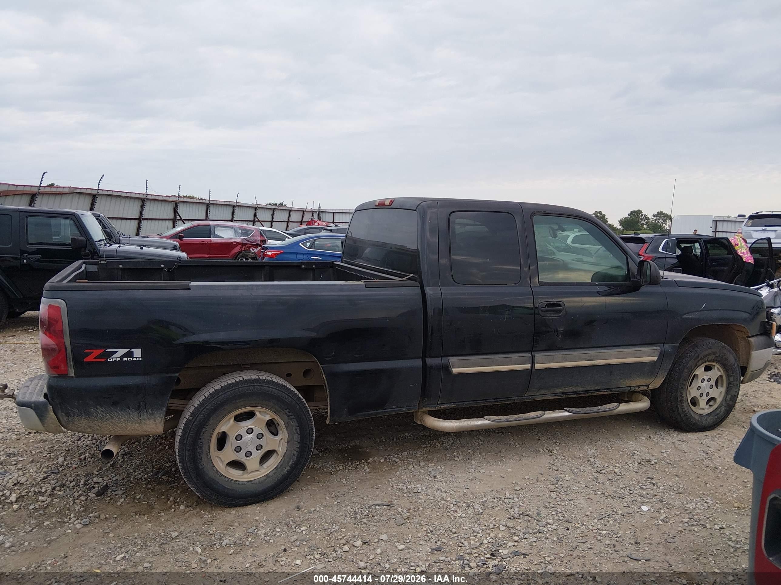 2004 Chevrolet Silverado 1500 Z71 Black vin: 1GCEK19V84E393758