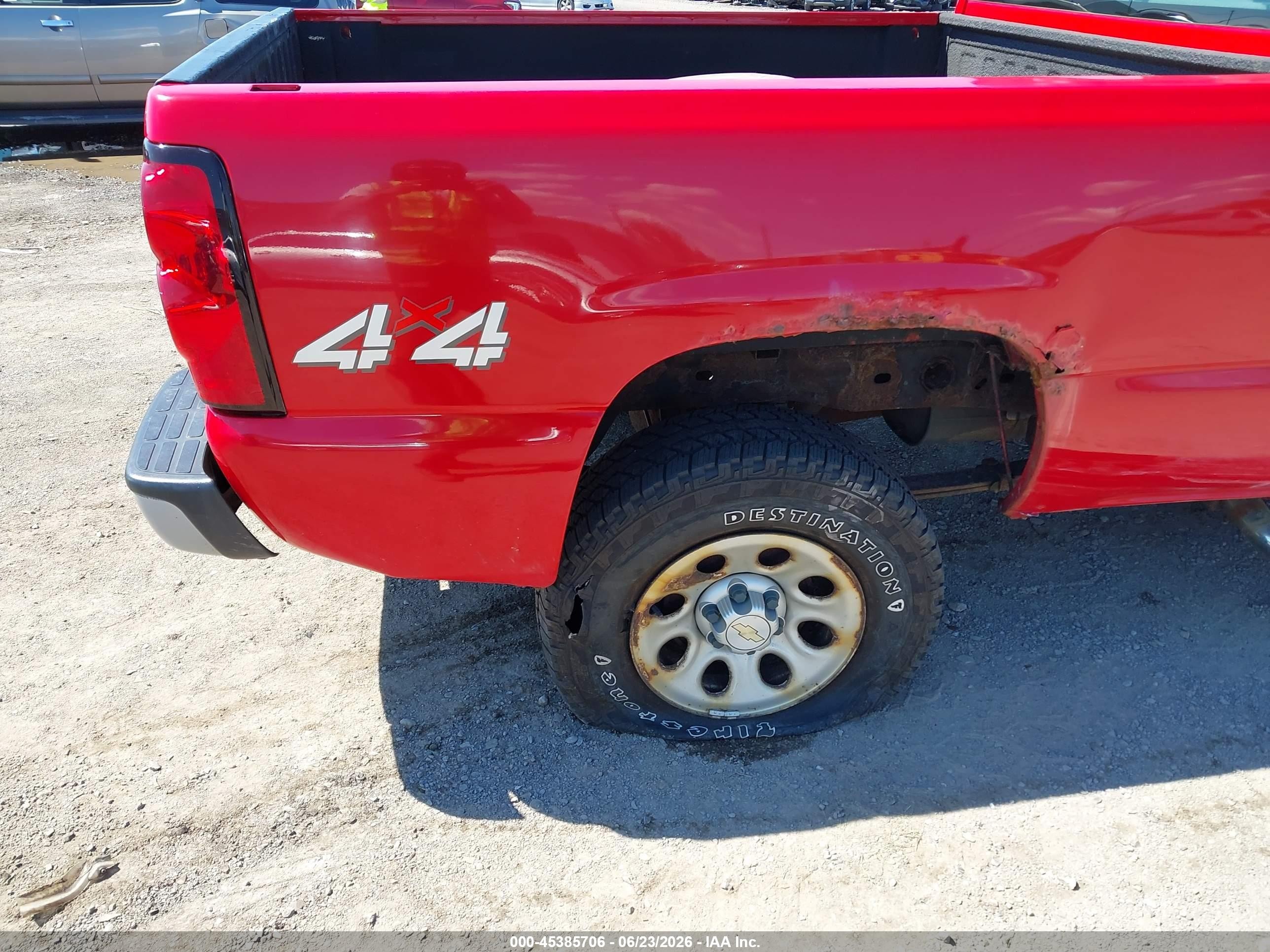 2007 Chevrolet Silverado 1500 Classic Work Truck Red vin: 1GCEK19V87E136197