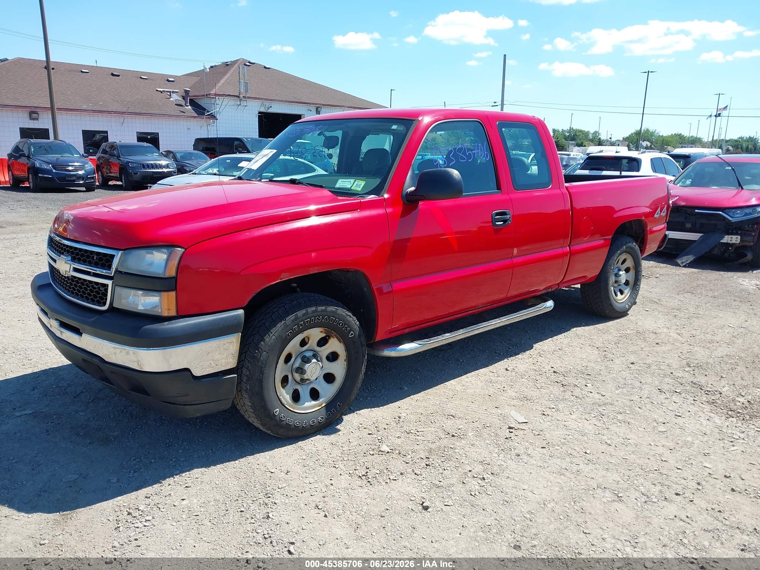 2007 Chevrolet Silverado 1500 Classic Work Truck Red vin: 1GCEK19V87E136197