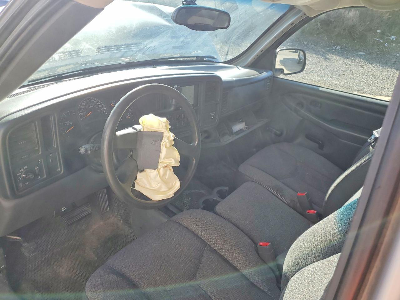 2004 Chevrolet Silverado K1500 Tan vin: 1GCEK19VX4E305132
