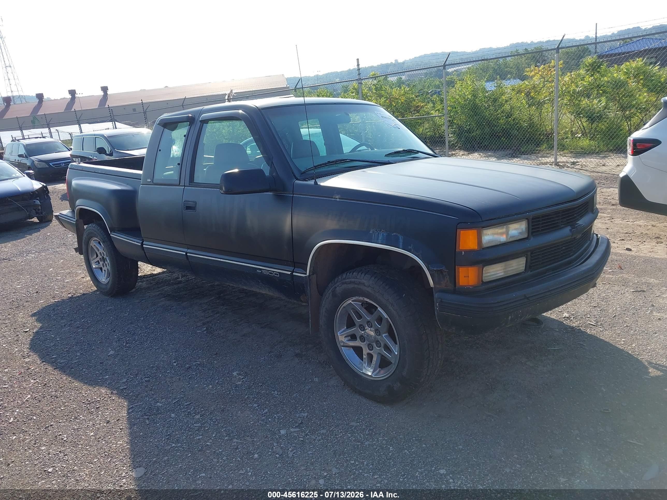 1998 Chevrolet C/k 1500 Fleetside Black vin: 1GCEK19W4WE240578