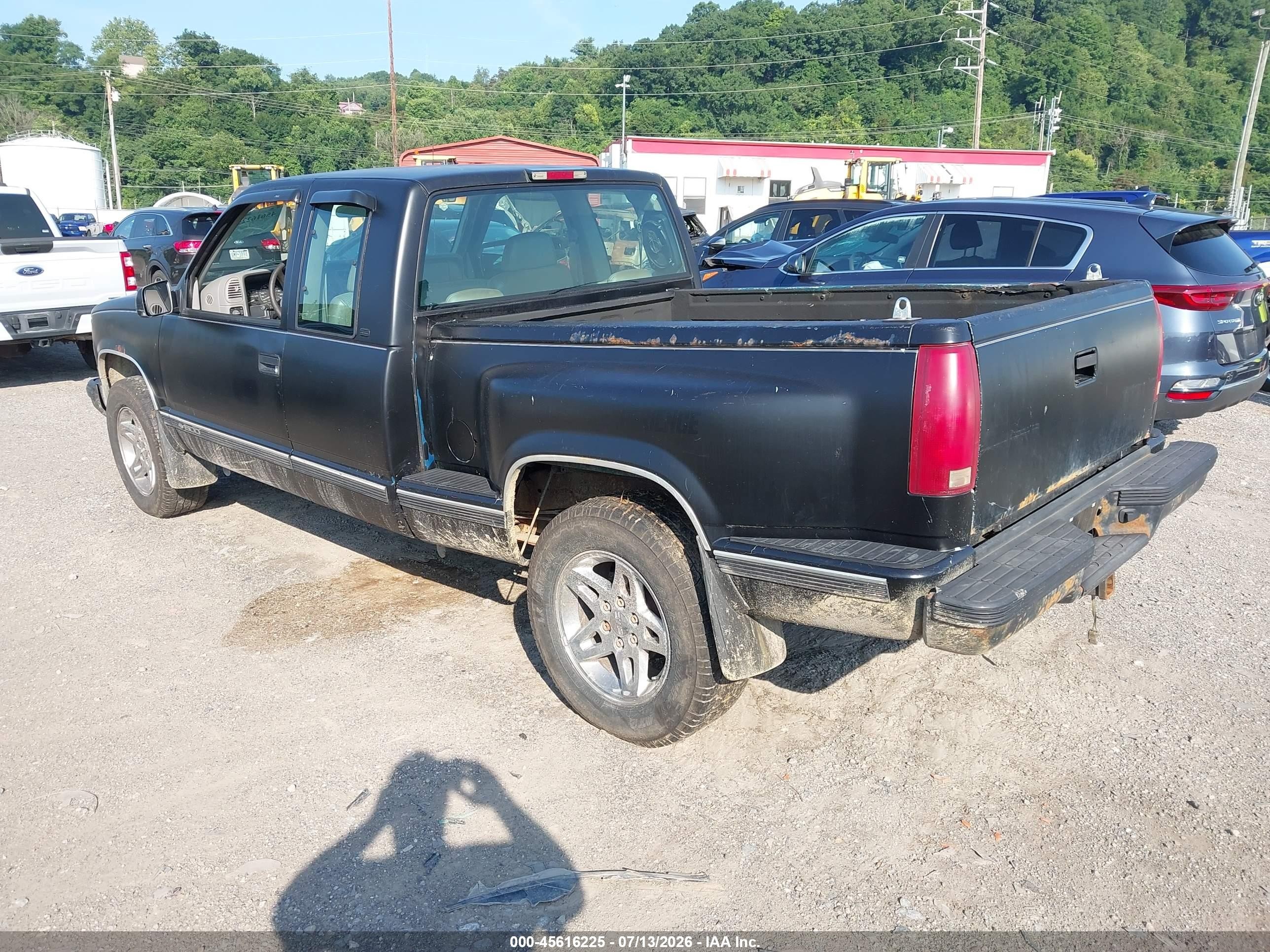 1998 Chevrolet C/k 1500 Fleetside Черный vin: 1GCEK19W4WE240578