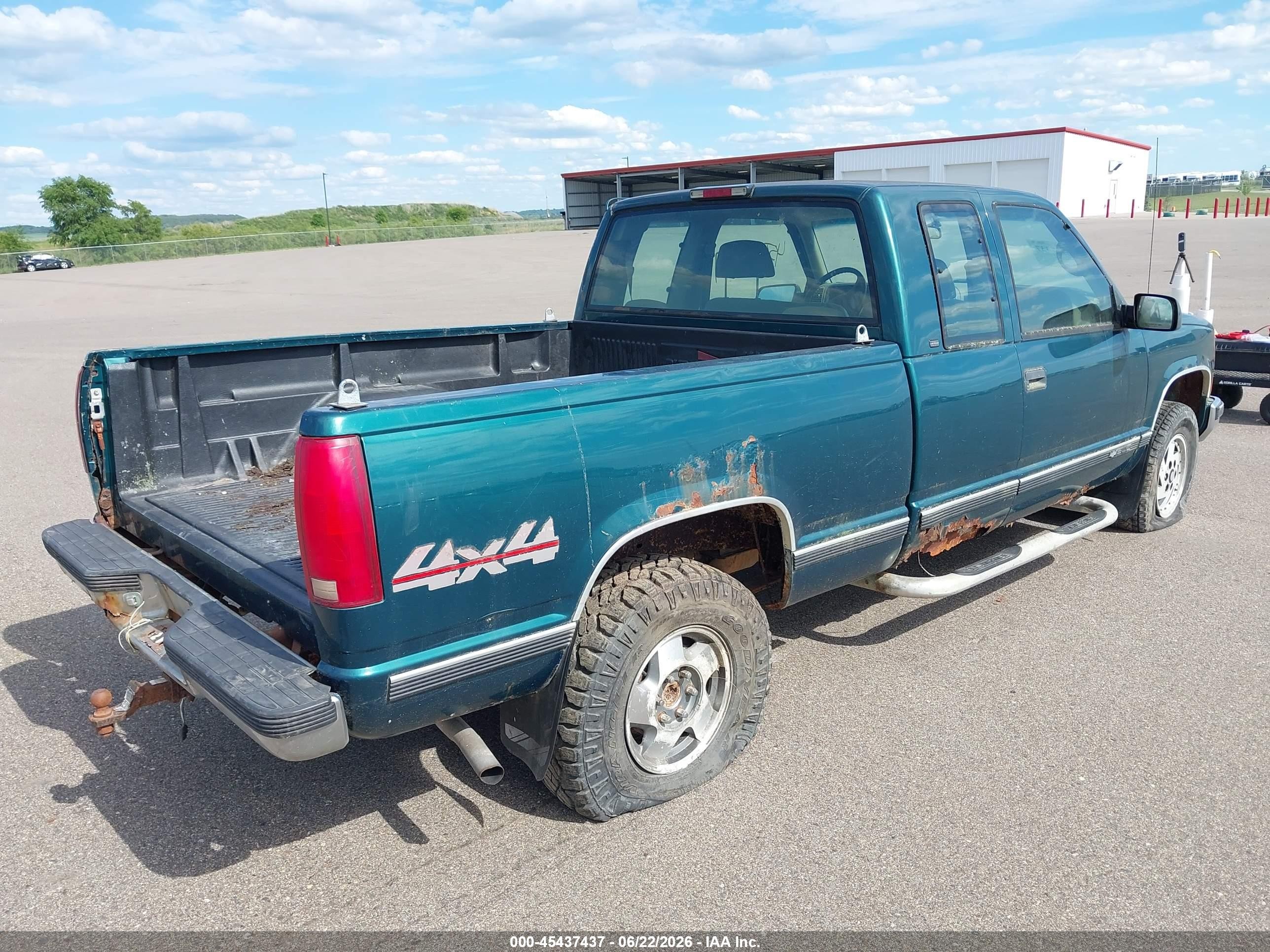 1998 Chevrolet C/k 1500 Fleetside Green vin: 1GCEK19W6WE190413