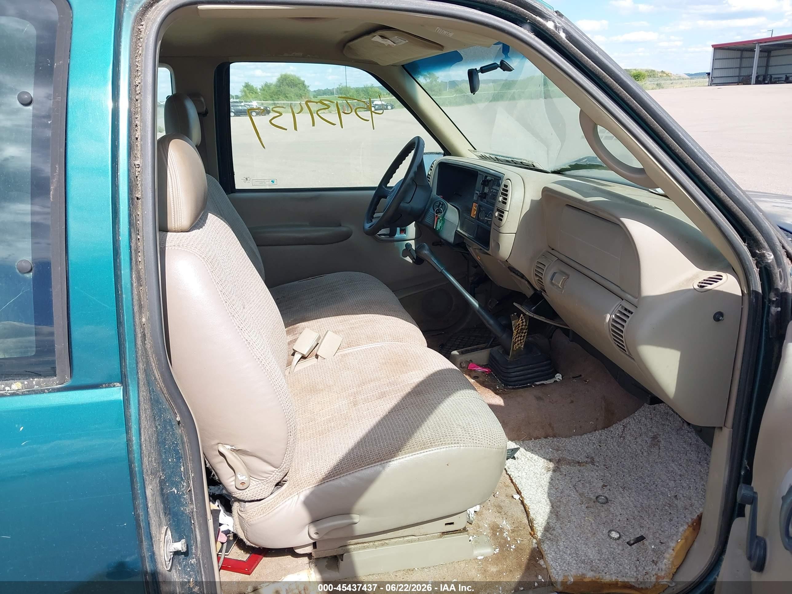 1998 Chevrolet C/k 1500 Fleetside Green vin: 1GCEK19W6WE190413