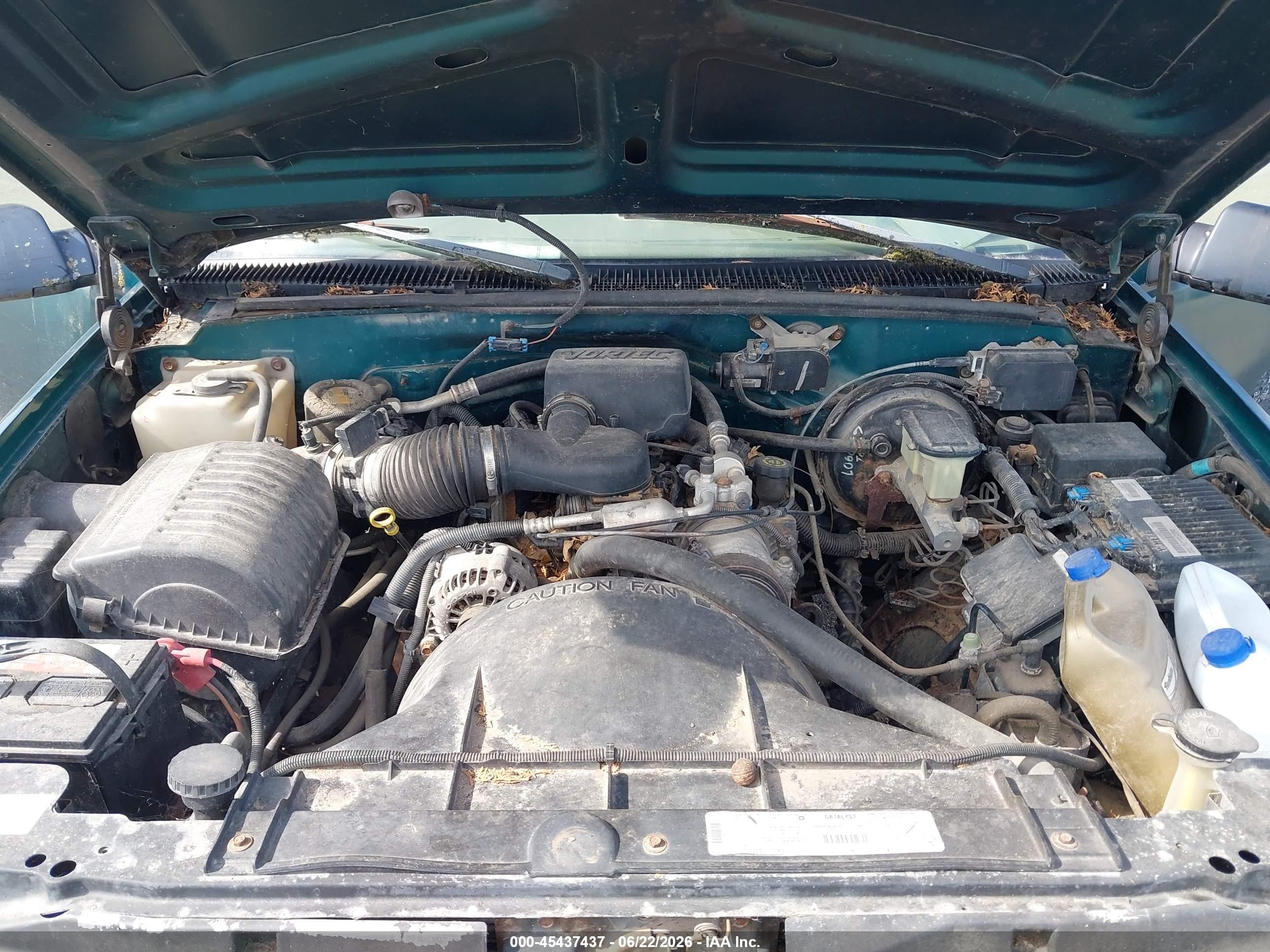 1998 Chevrolet C/k 1500 Fleetside Green vin: 1GCEK19W6WE190413