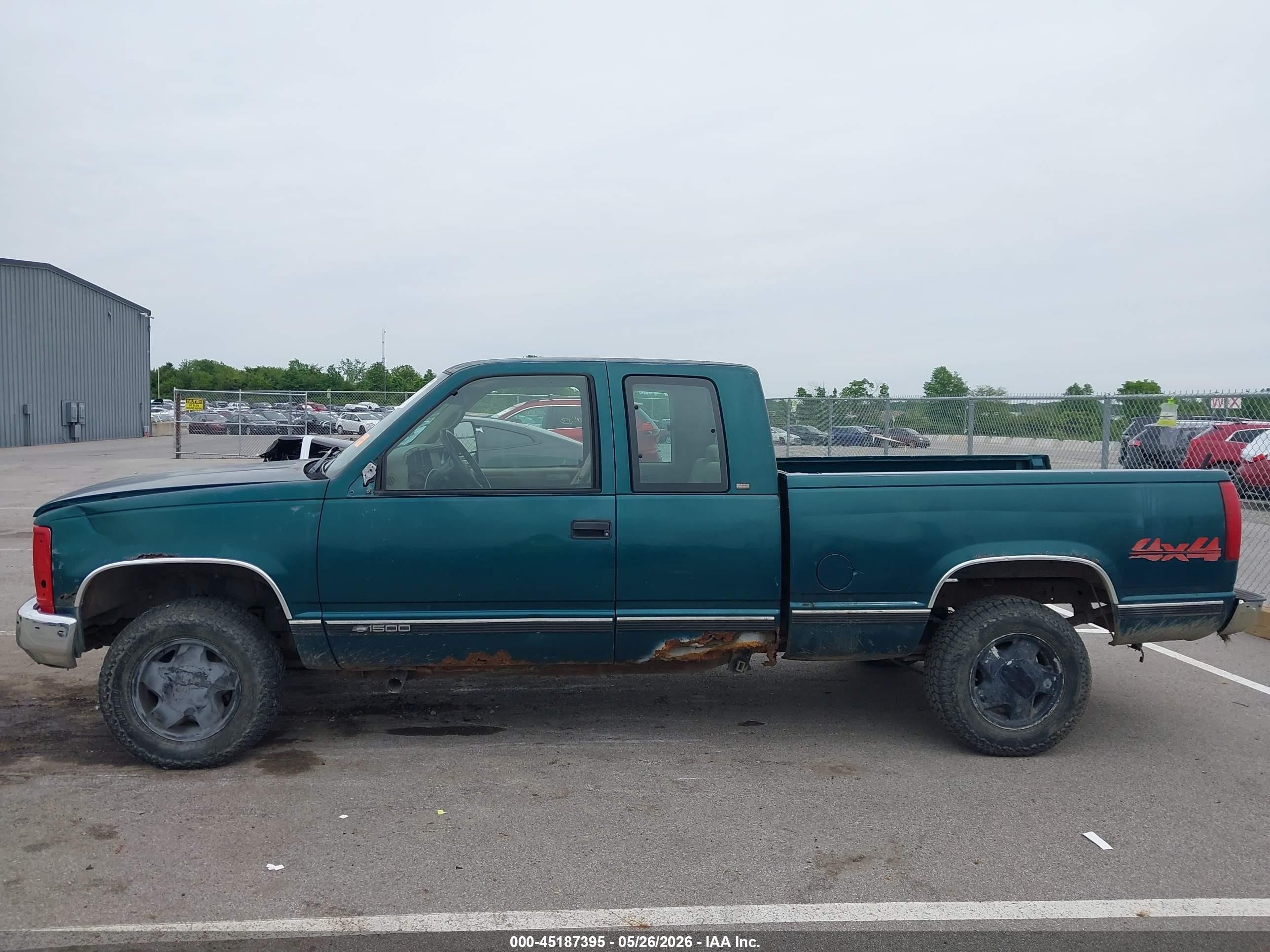 1998 Chevrolet K1500 Fleetside Green vin: 1GCEK19W7WE240008
