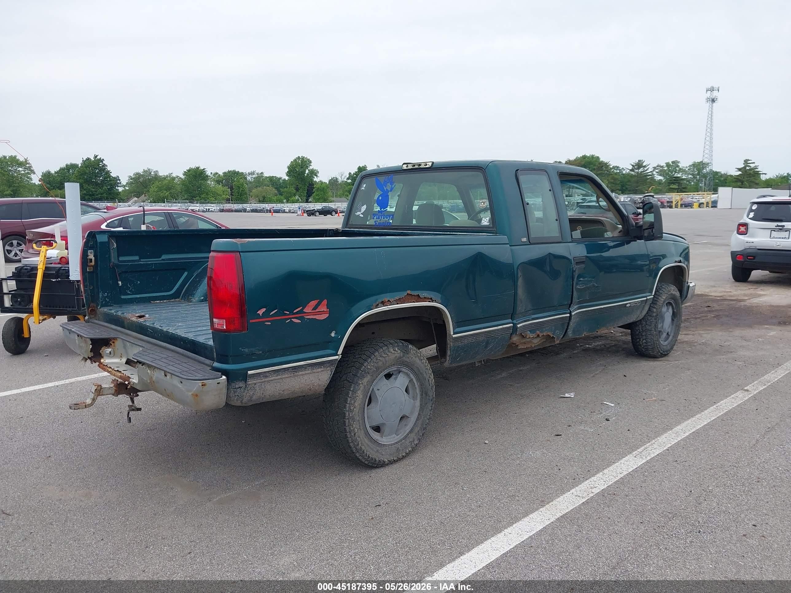 1998 Chevrolet K1500 Fleetside Green vin: 1GCEK19W7WE240008