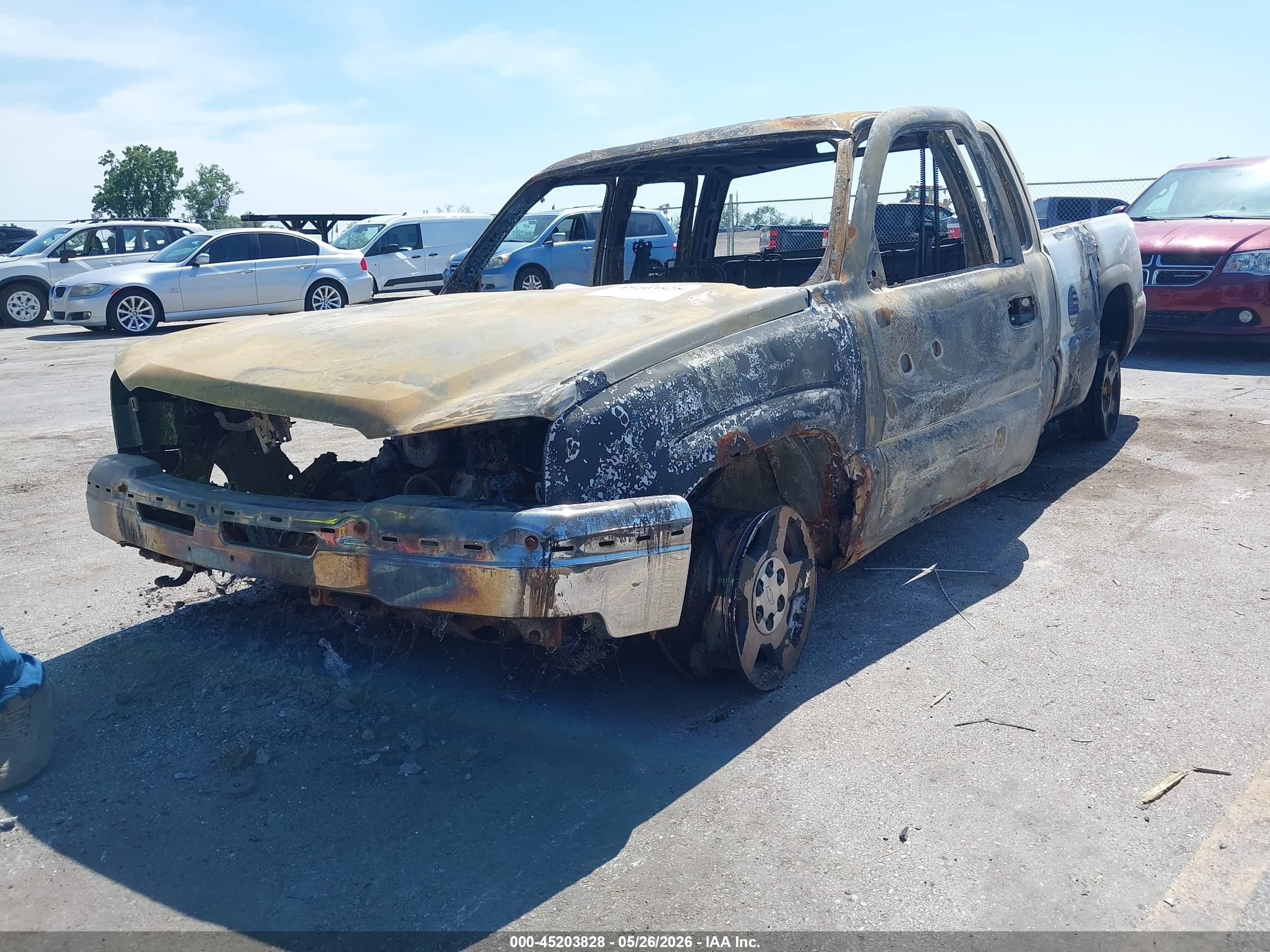 2005 Chevrolet Silverado 1500 Z71 White vin: 1GCEK19Z25Z351485