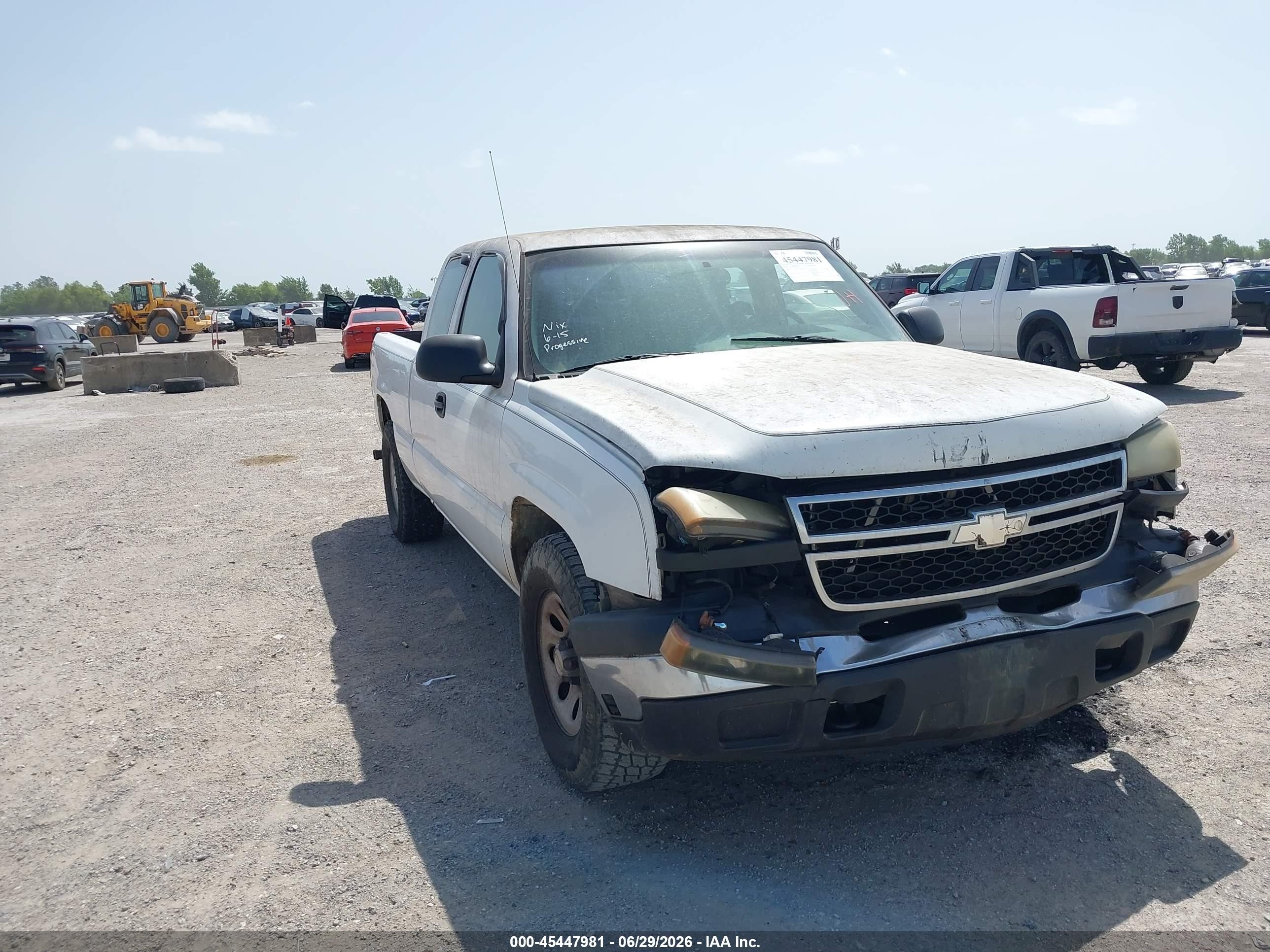 2006 Chevrolet Silverado 1500 Work Truck Белый vin: 1GCEK19Z26Z176947