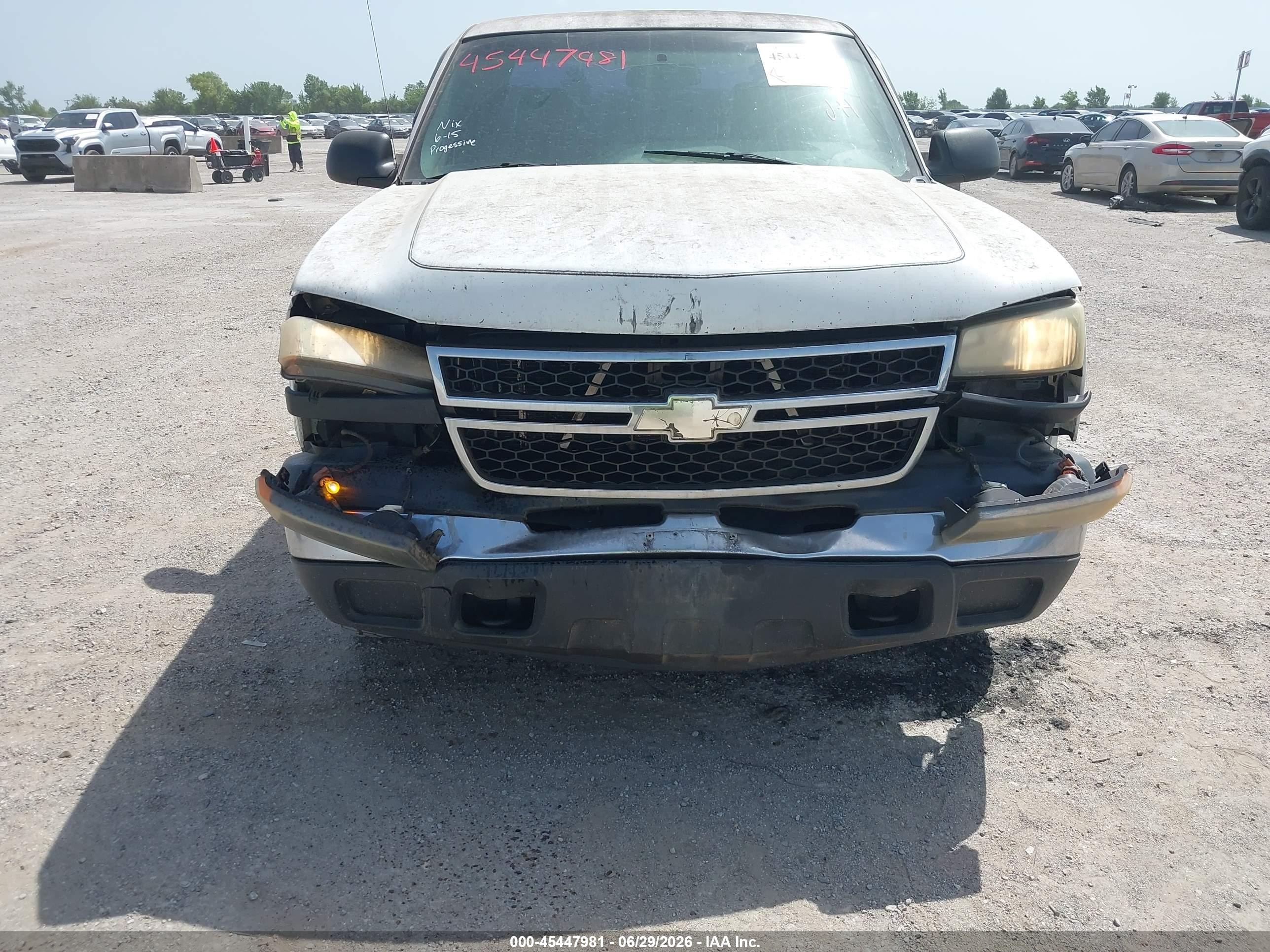 2006 Chevrolet Silverado 1500 Work Truck Белый vin: 1GCEK19Z26Z176947