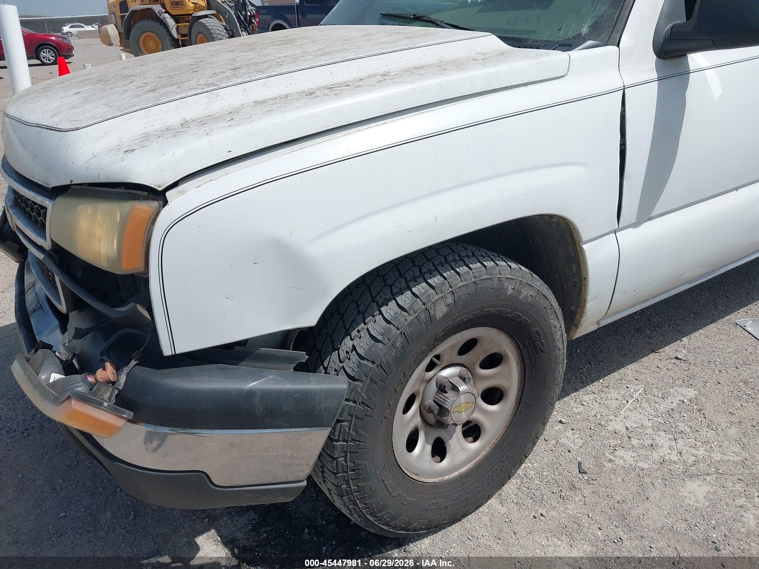 2006 Chevrolet Silverado 1500 Work Truck Белый vin: 1GCEK19Z26Z176947