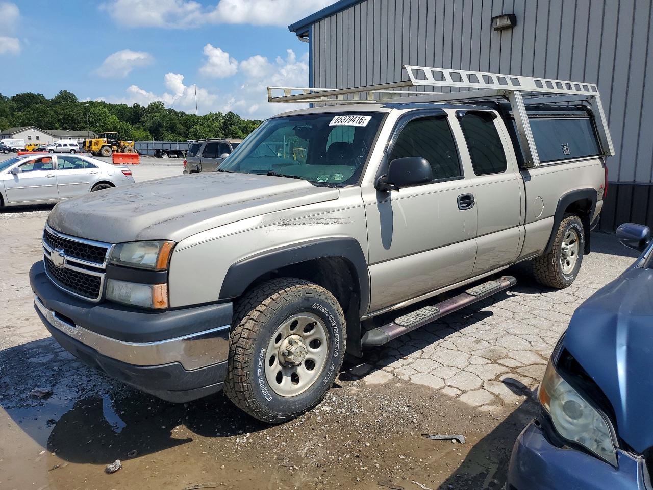 2007 Chevrolet Silverado K1500 Classic Silver vin: 1GCEK19Z27E179212
