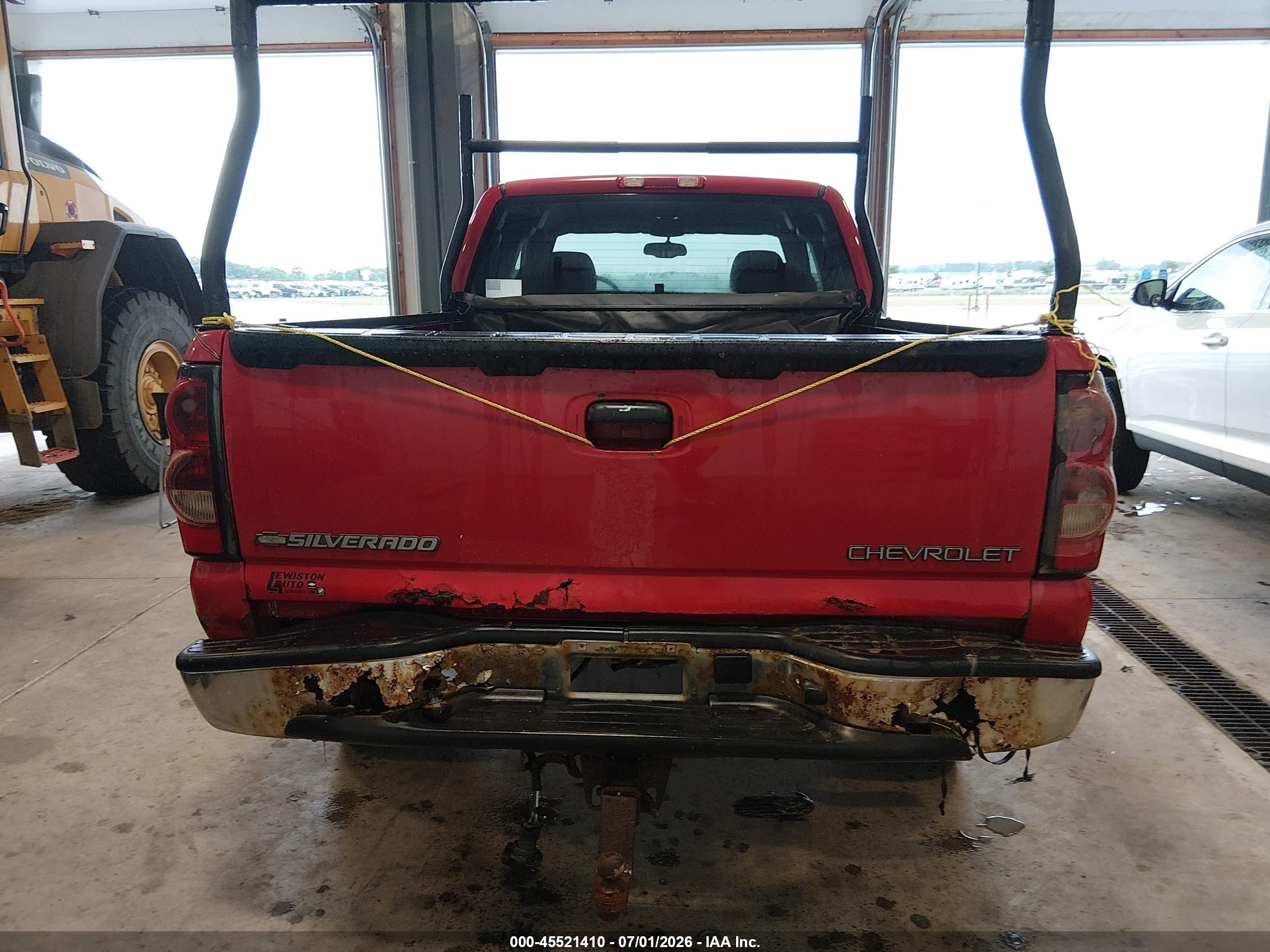 2005 Chevrolet Silverado 1500 Z71 Red vin: 1GCEK19Z35Z310041