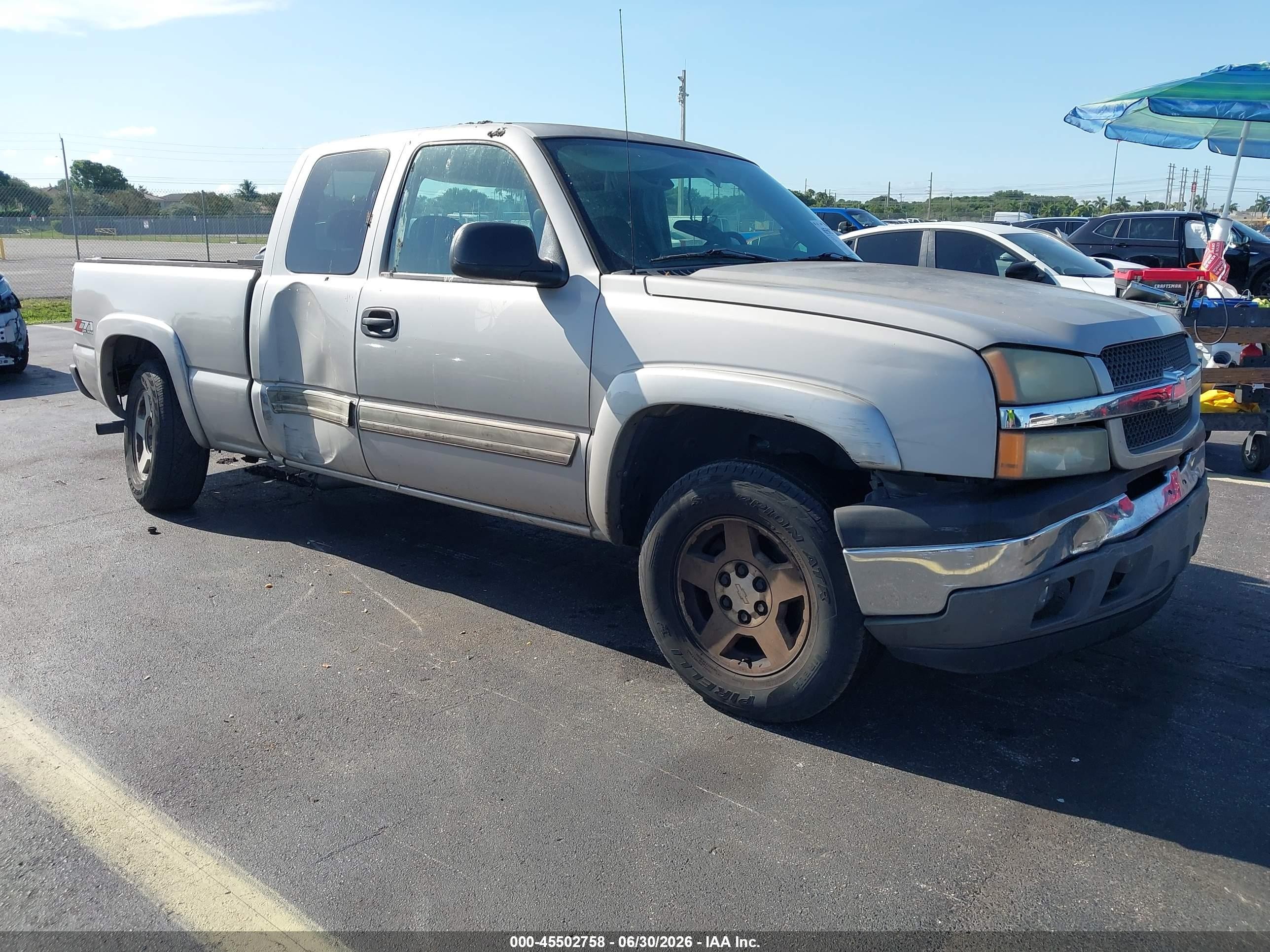 2005 Chevrolet Silverado 1500 Z71 Silver vin: 1GCEK19Z55Z241384