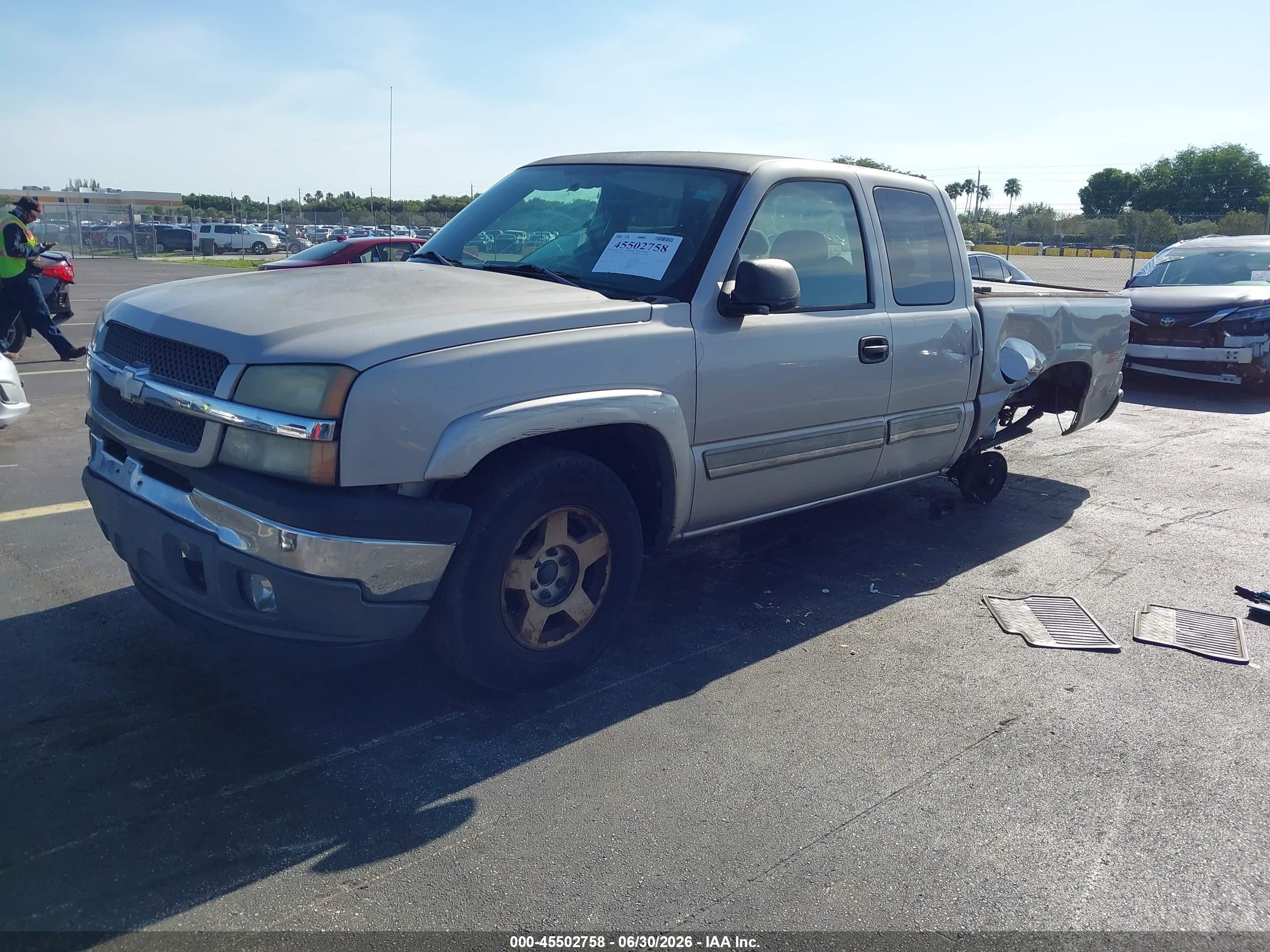 2005 Chevrolet Silverado 1500 Z71 Silver vin: 1GCEK19Z55Z241384