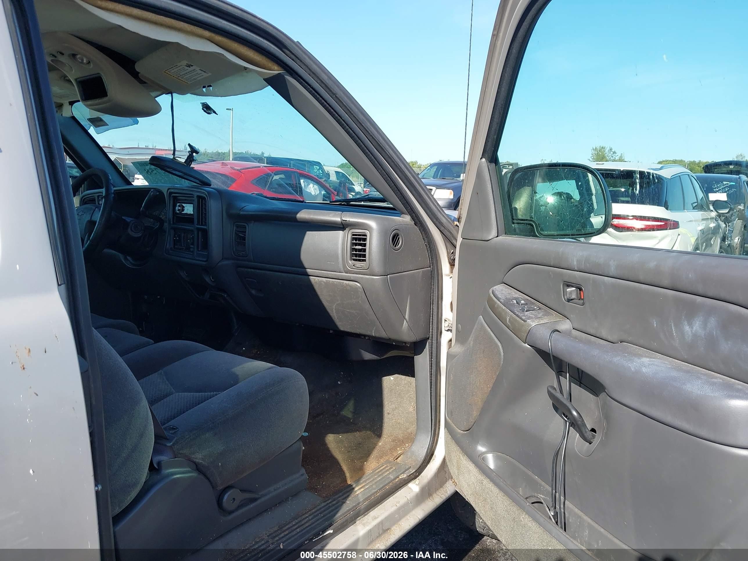 2005 Chevrolet Silverado 1500 Z71 Silver vin: 1GCEK19Z55Z241384