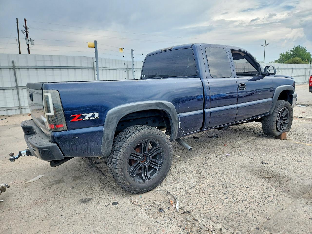 2005 Chevrolet Silverado K1500 Blue vin: 1GCEK19Z55Z244933