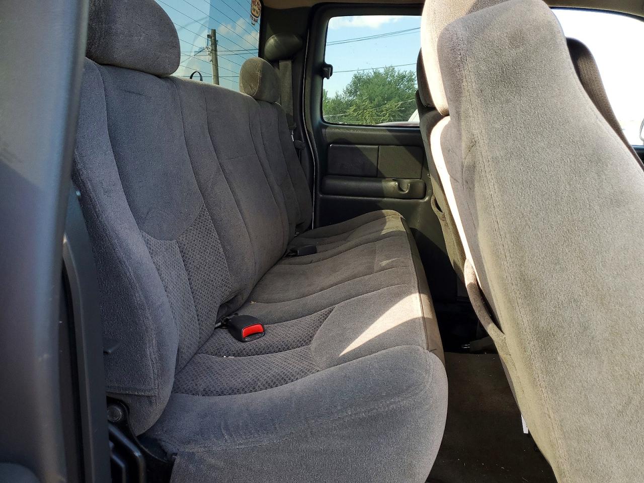2005 Chevrolet Silverado K1500 White vin: 1GCEK19Z75Z153324