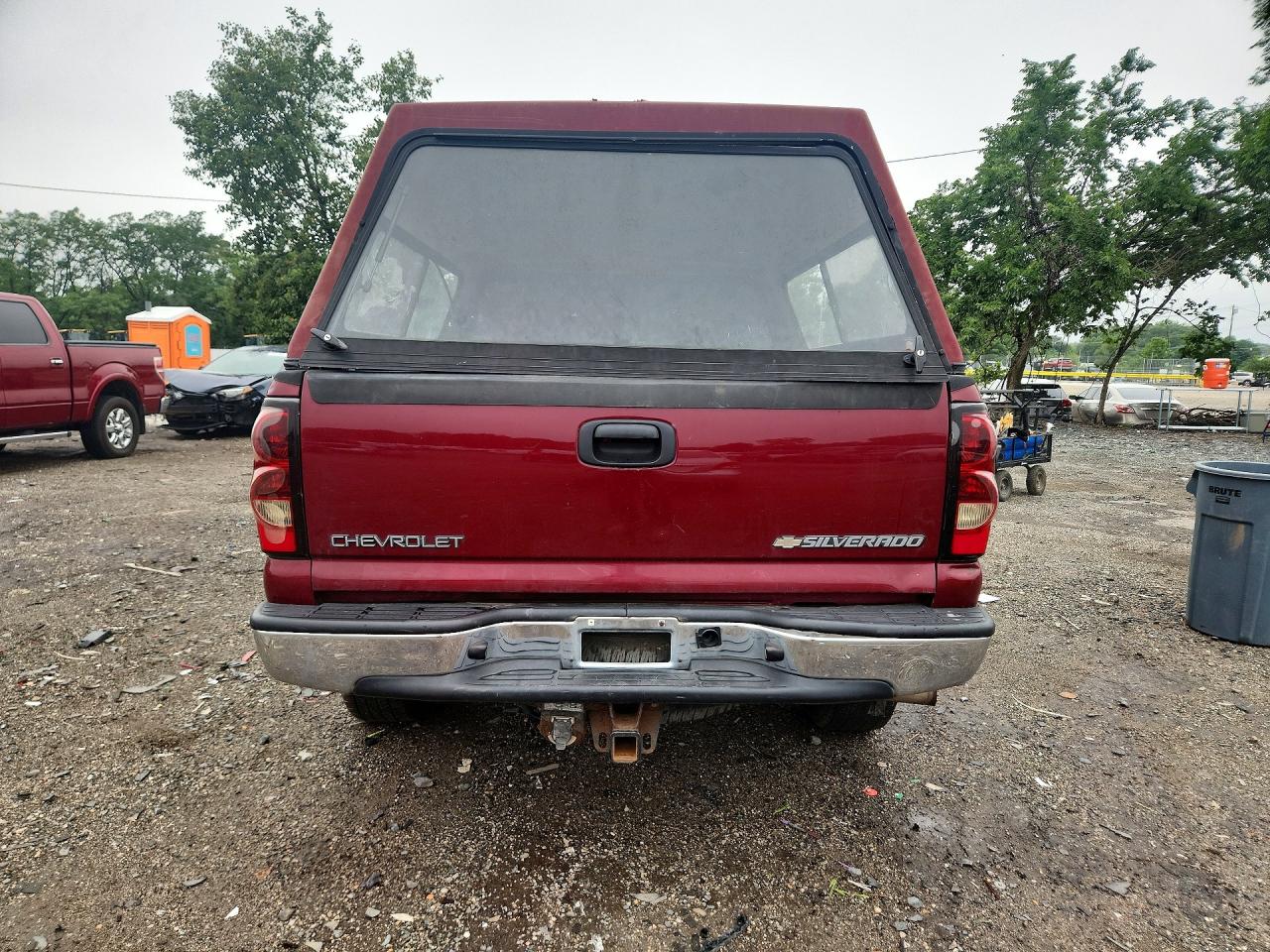 2005 Chevrolet Silverado K1500 Red vin: 1GCEK19Z75Z188221