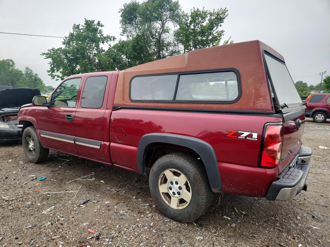 2005 Chevrolet Silverado K1500 Red vin: 1GCEK19Z75Z188221