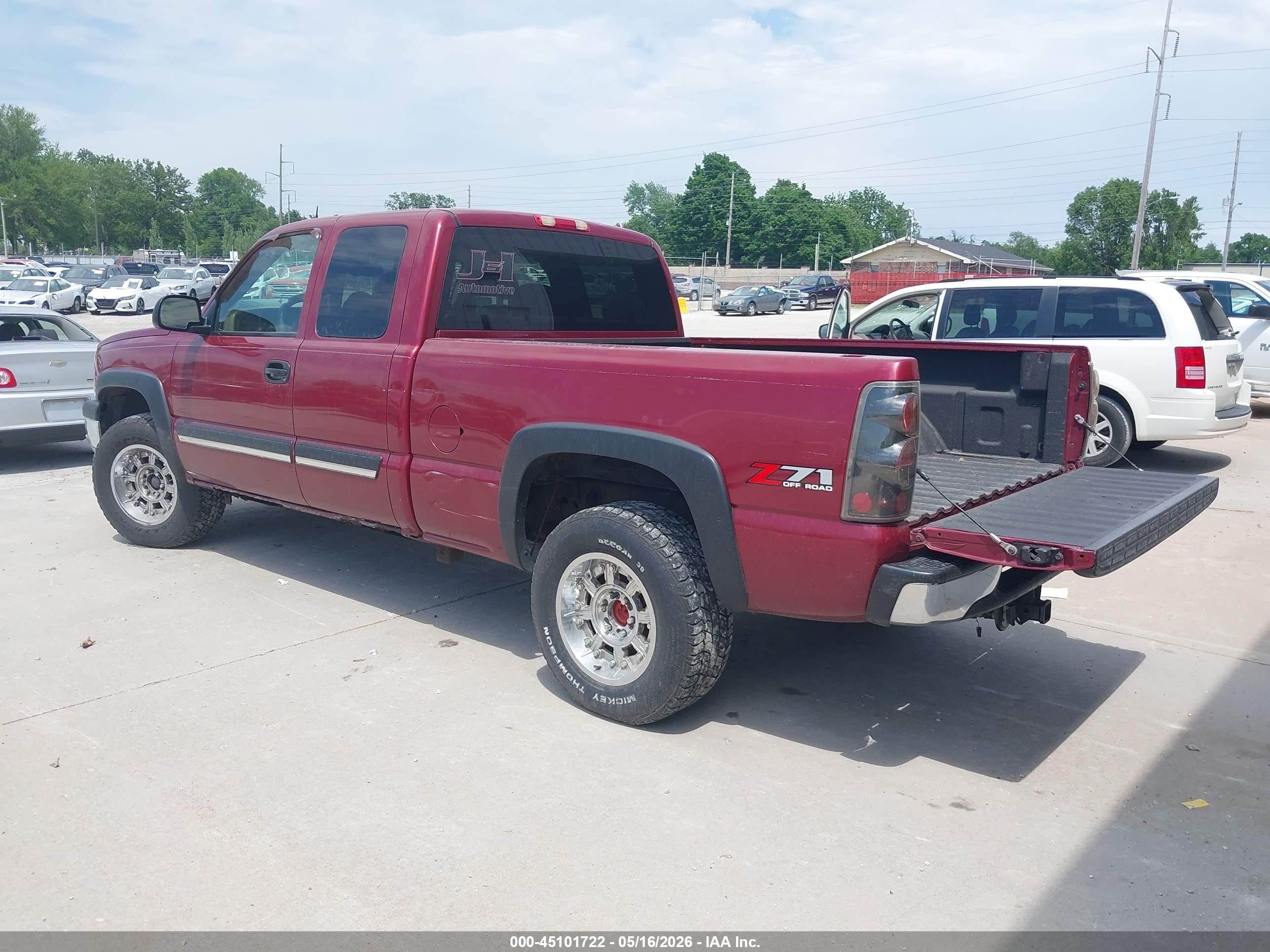2005 Chevrolet Silverado 1500 Z71 Бордовый vin: 1GCEK19Z85Z215572