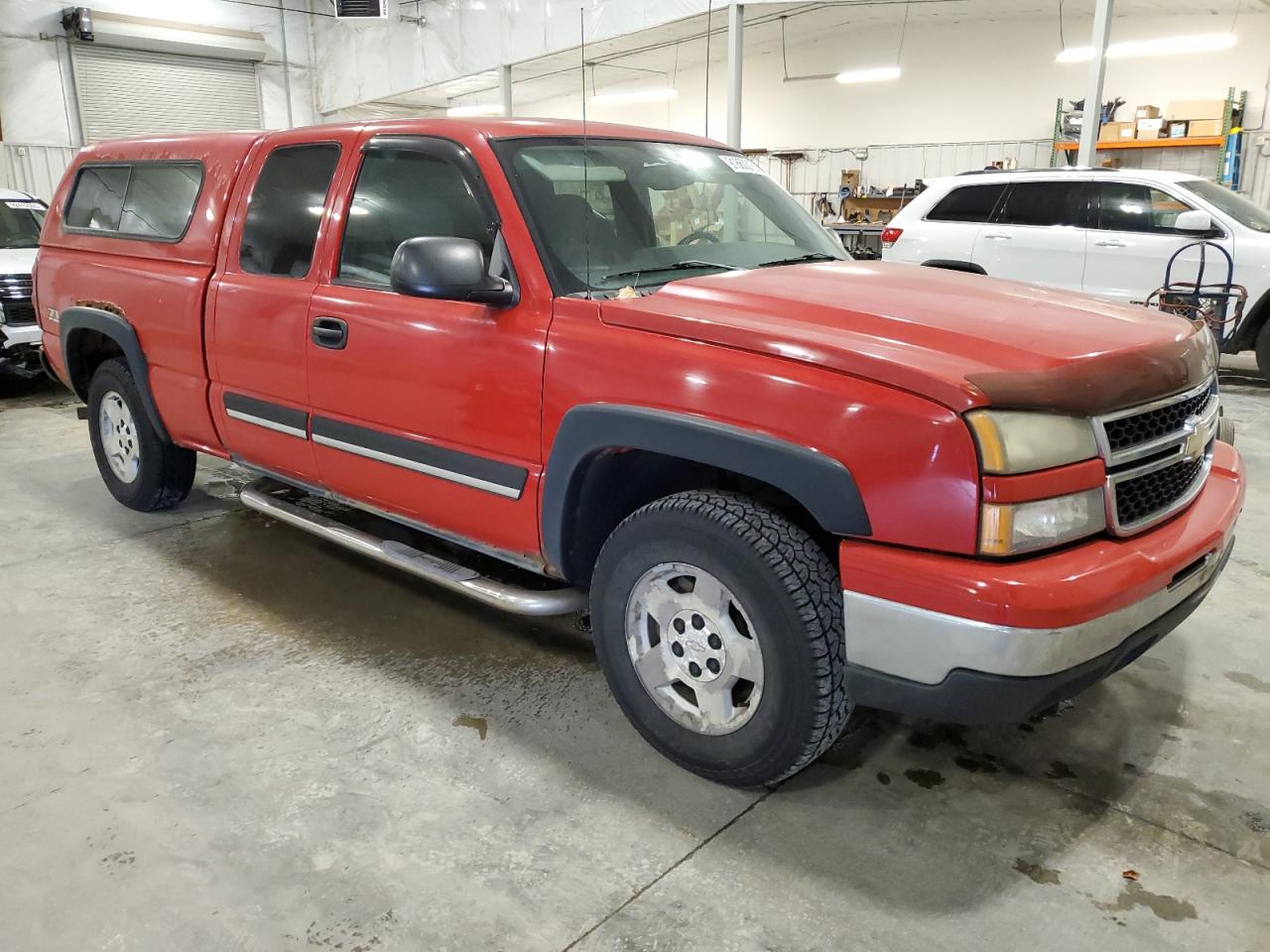 2006 Chevrolet Silverado K1500 Red vin: 1GCEK19Z86Z208686