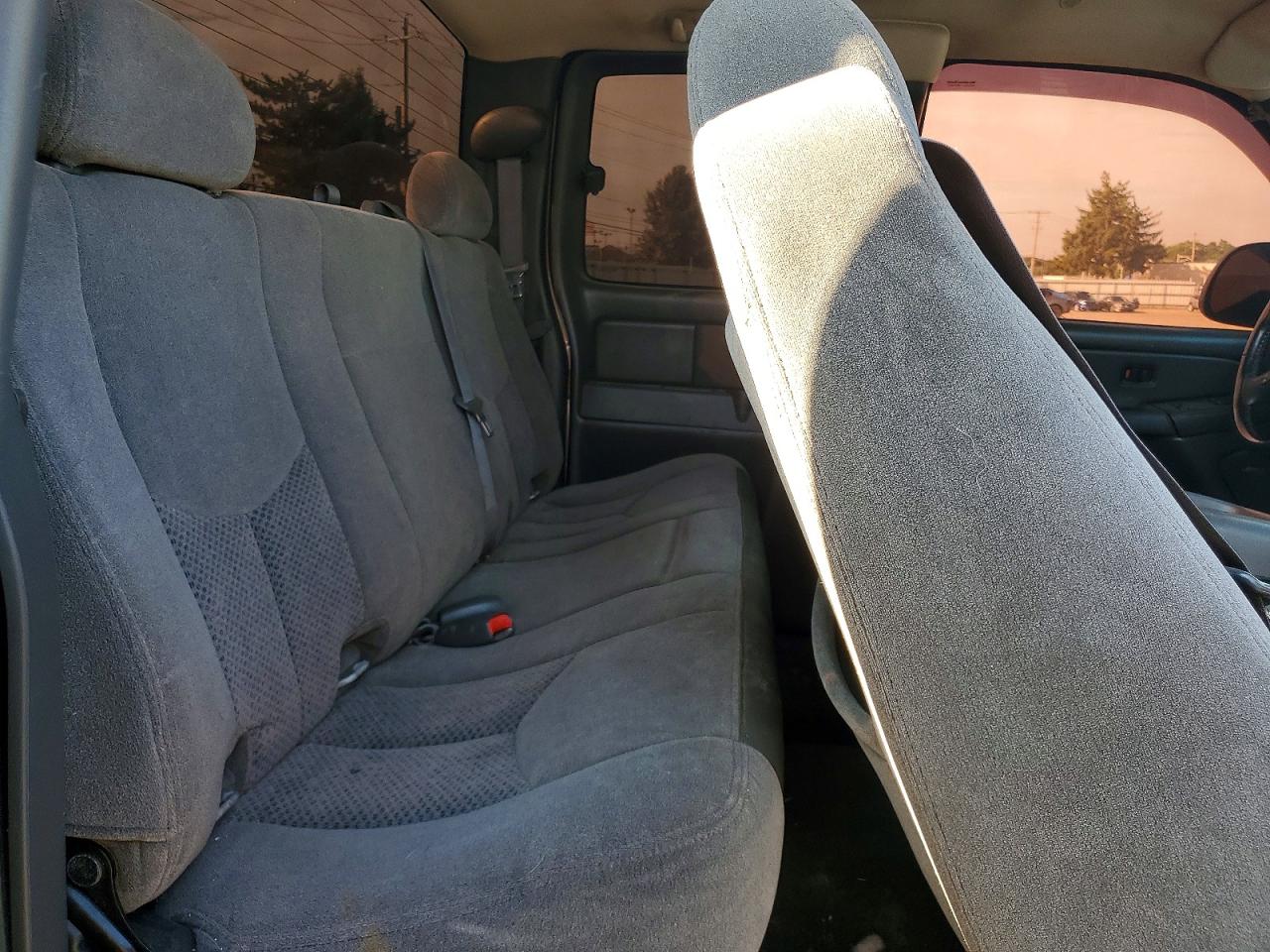 2007 Chevrolet Silverado K1500 Classic Silver vin: 1GCEK19Z87Z188537