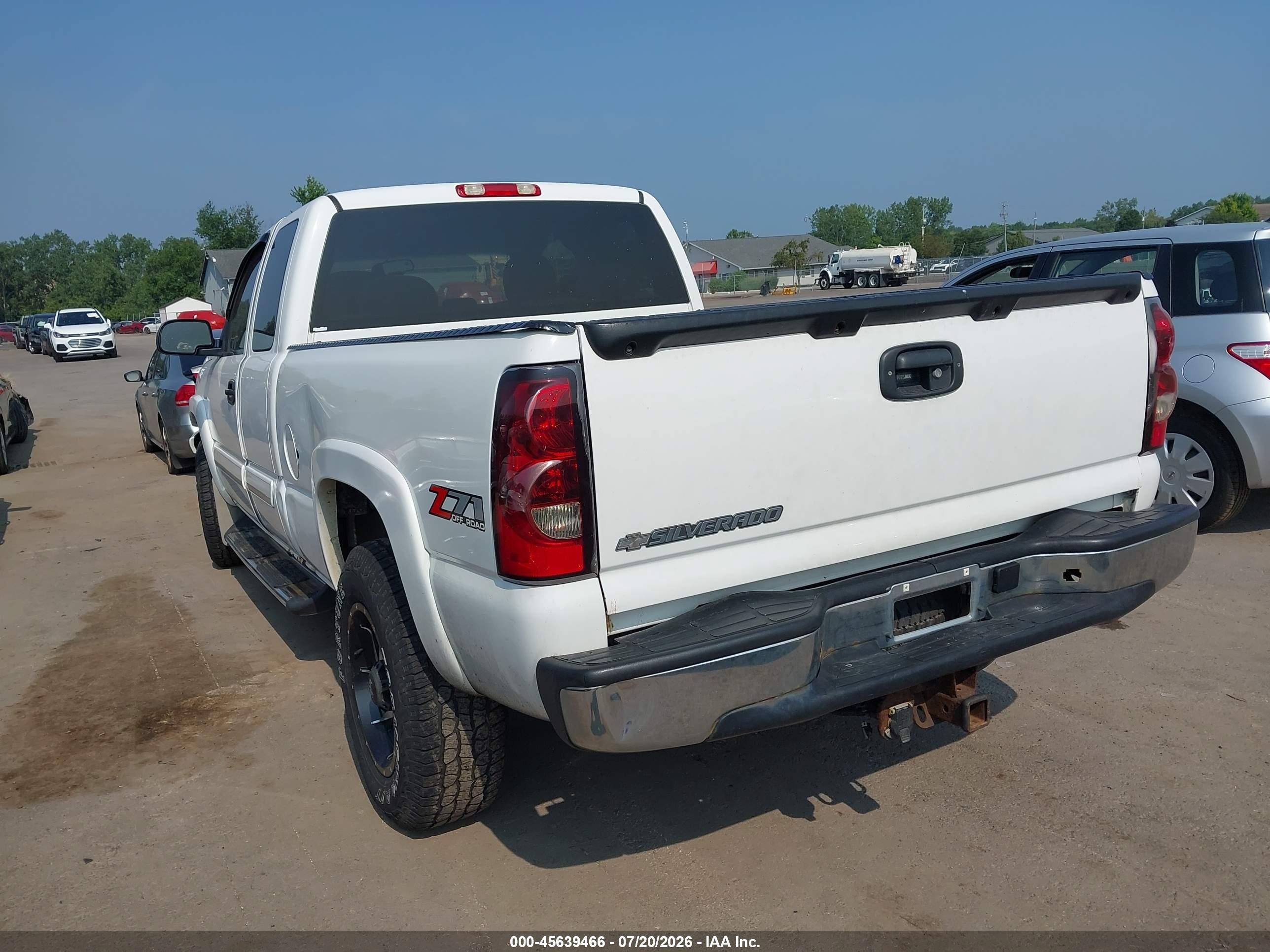 2007 Chevrolet Silverado 1500 Classic Lt1 White vin: 1GCEK19Z87Z204350
