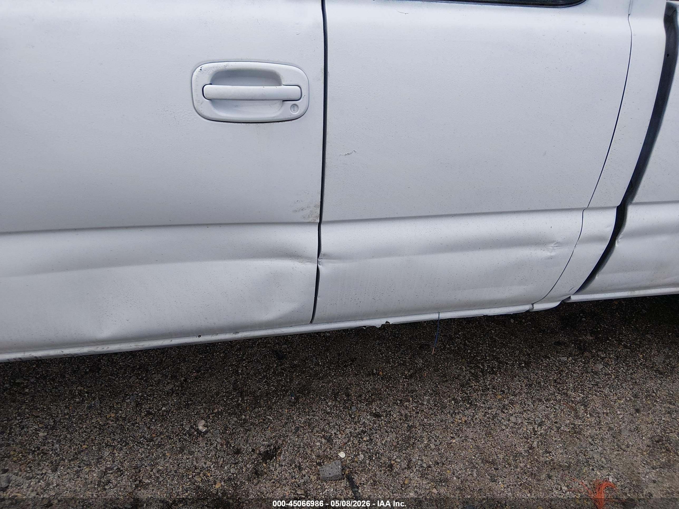 2005 Chevrolet Silverado 1500 Z71 Белый vin: 1GCEK19ZX5Z170120