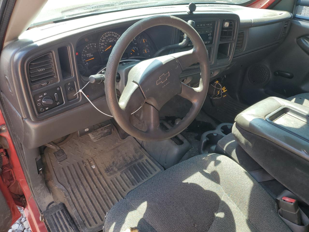 2006 Chevrolet Silverado K1500 Red vin: 1GCEK19ZX6Z226753
