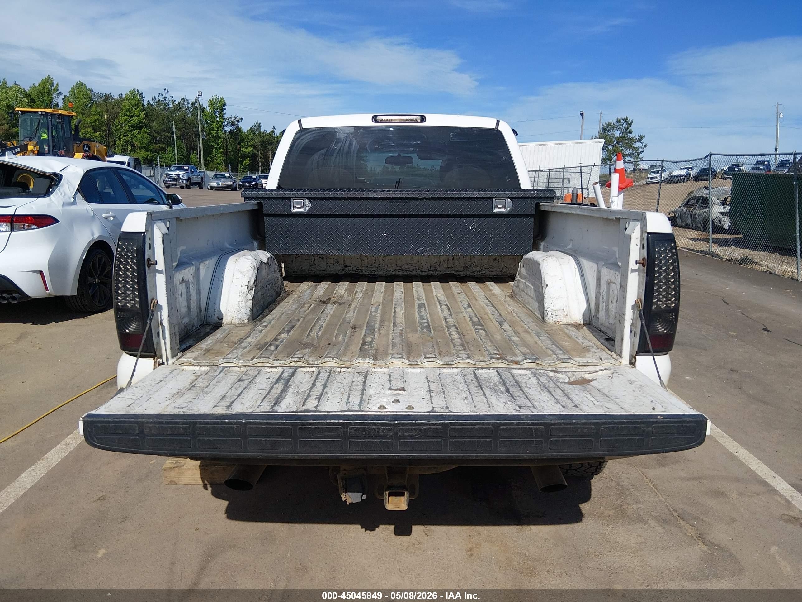 2007 Chevrolet Silverado 1500 Classic Lt1 White vin: 1GCEK19ZX7Z205015