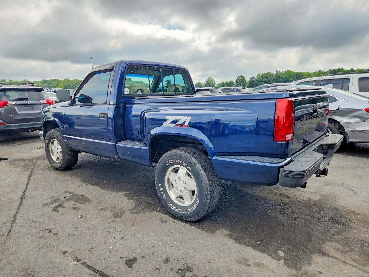 1993 Chevrolet Gmt-400 K1500 Blue vin: 1GCEK1FK8PZ143267