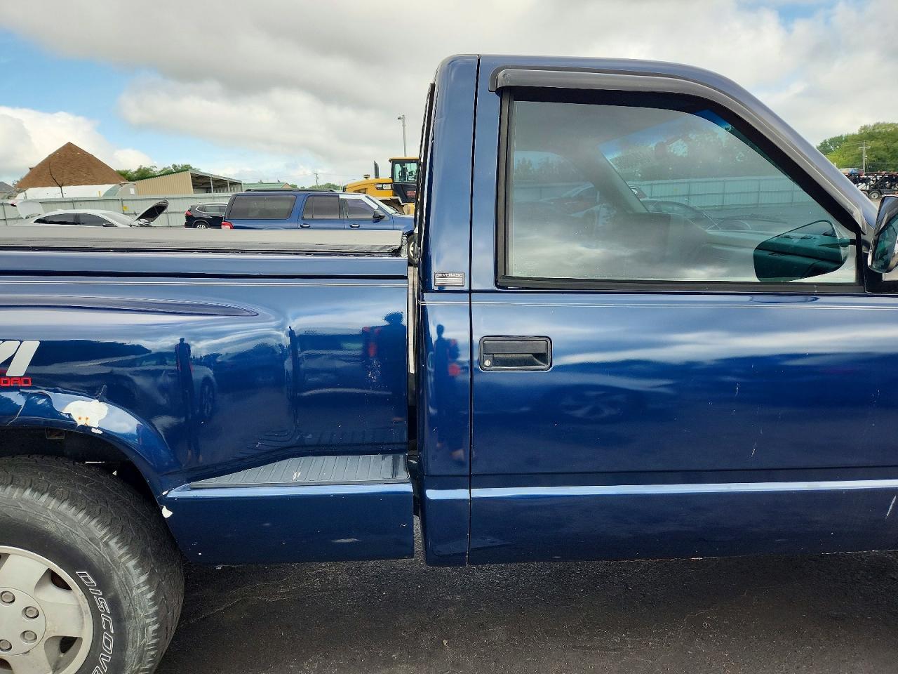 1993 Chevrolet Gmt-400 K1500 Blue vin: 1GCEK1FK8PZ143267