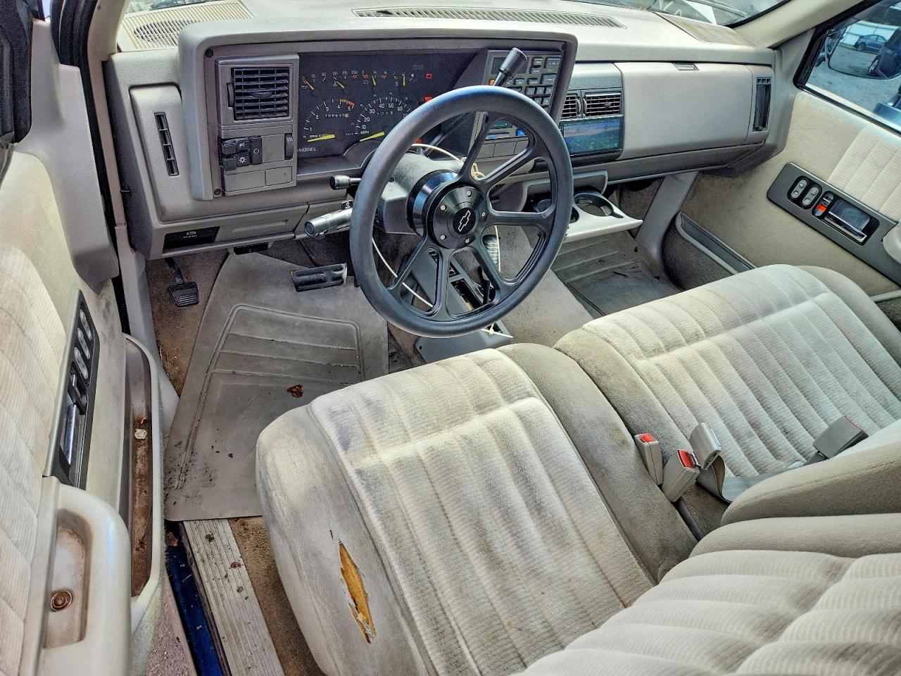 1993 Chevrolet Gmt-400 K1500 Blue vin: 1GCEK1FK8PZ143267