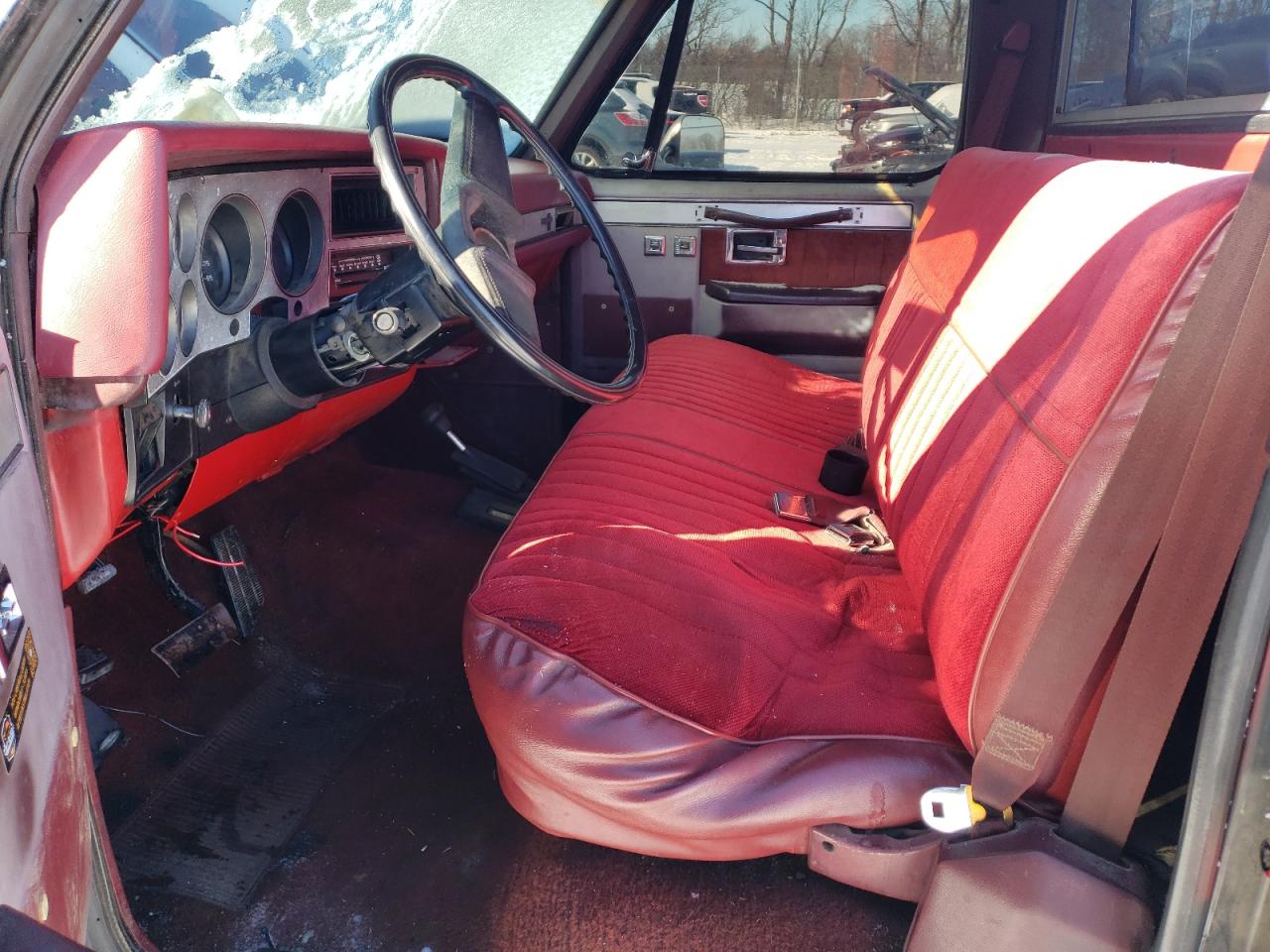 1985 Chevrolet K20  Black vin: 1GCEK24L6FF390737