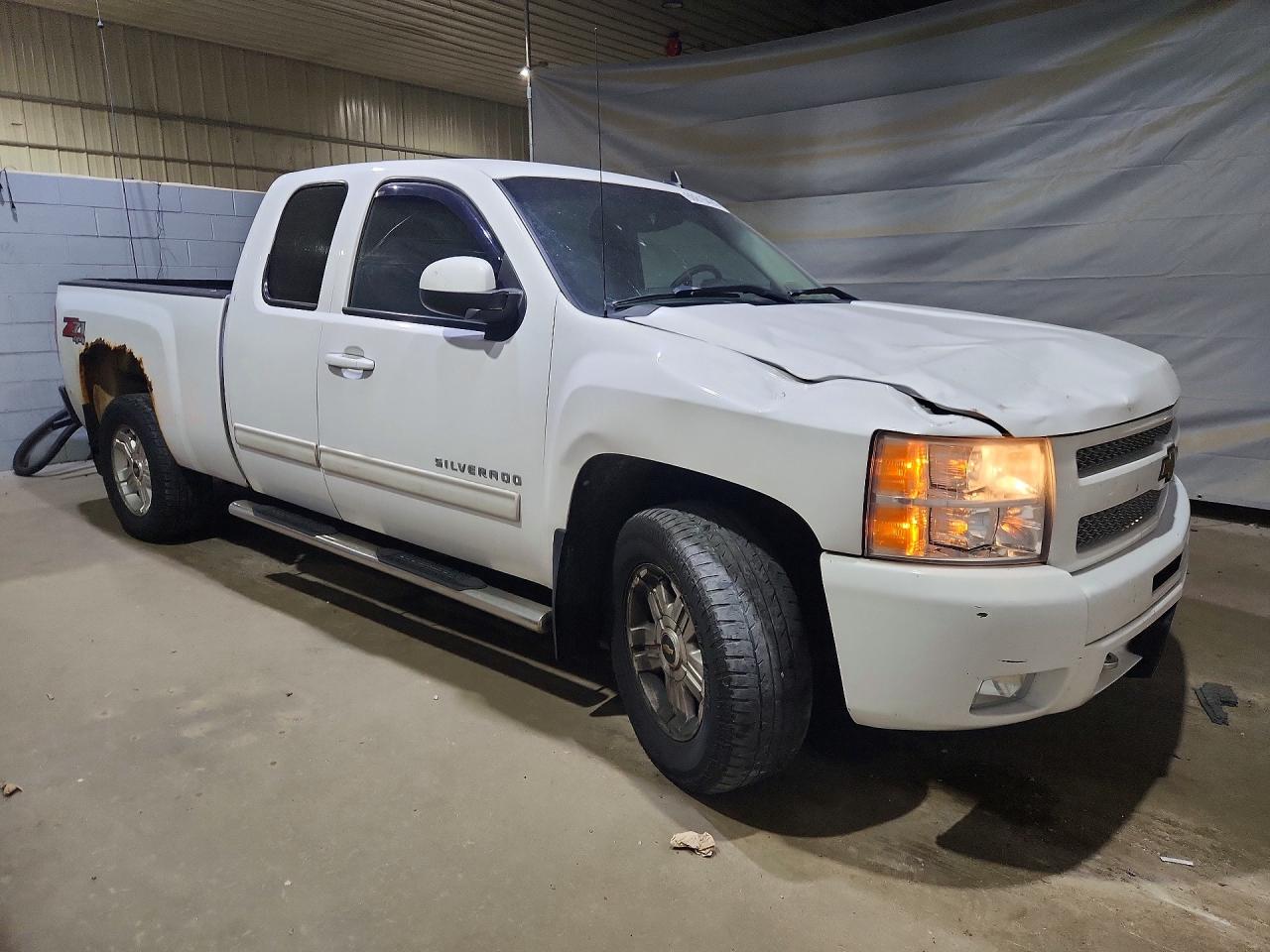 2009 Chevrolet Silverado K1500 Lt White vin: 1GCEK29009Z285760