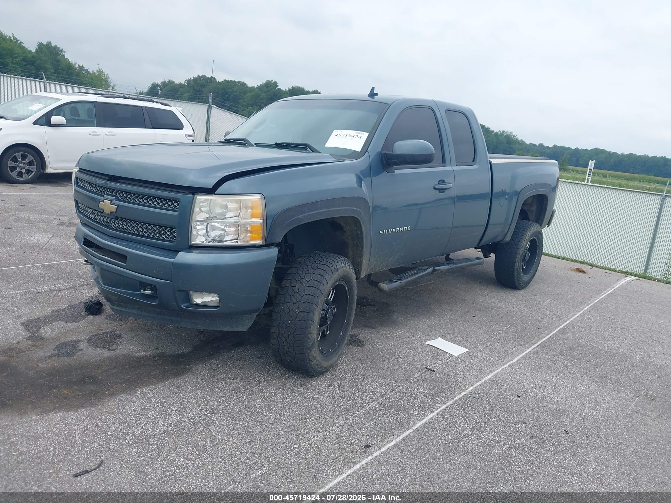 2009 Chevrolet Silverado 1500 Lt Gray vin: 1GCEK29009Z285922