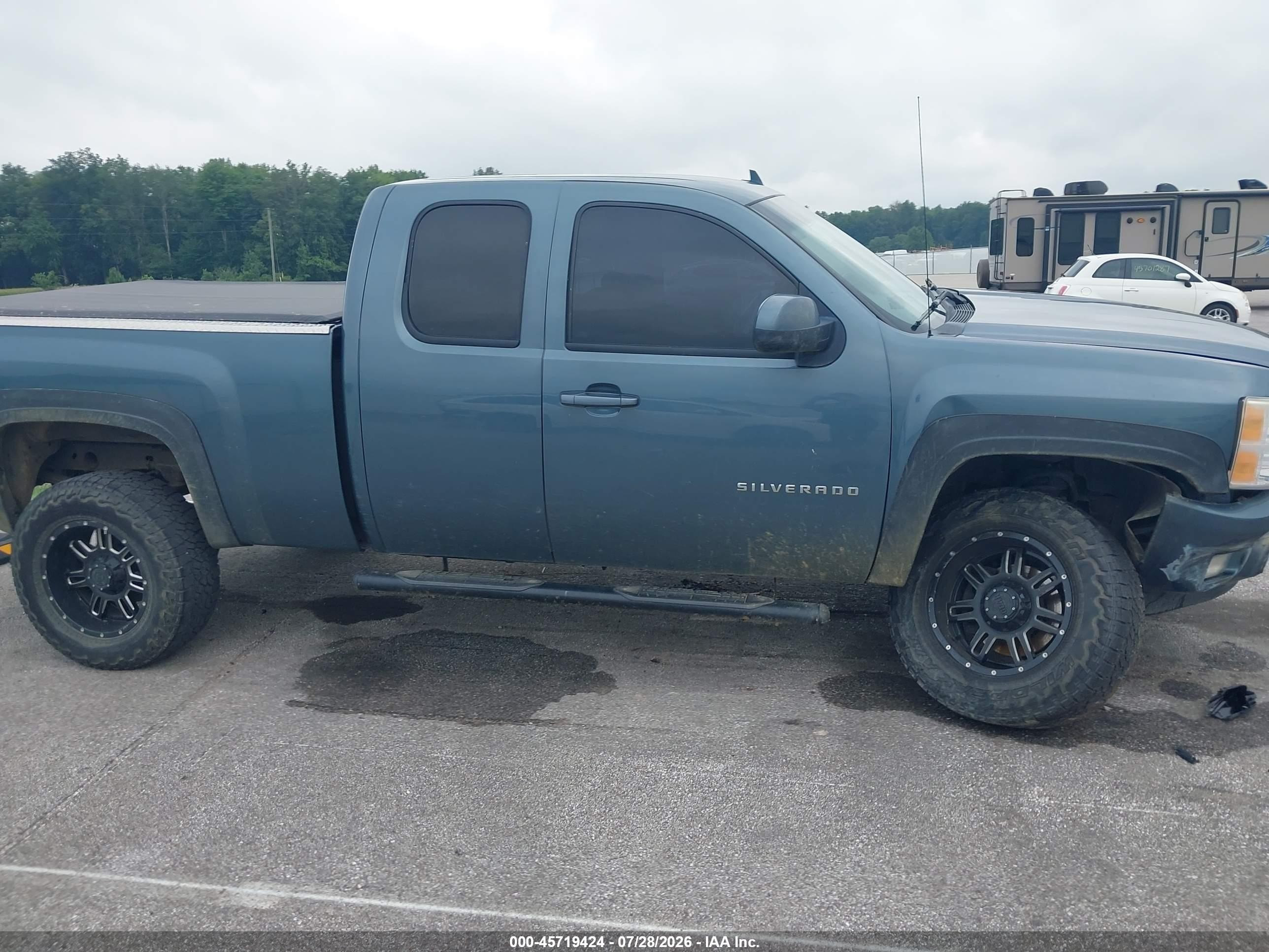 2009 Chevrolet Silverado 1500 Lt Gray vin: 1GCEK29009Z285922
